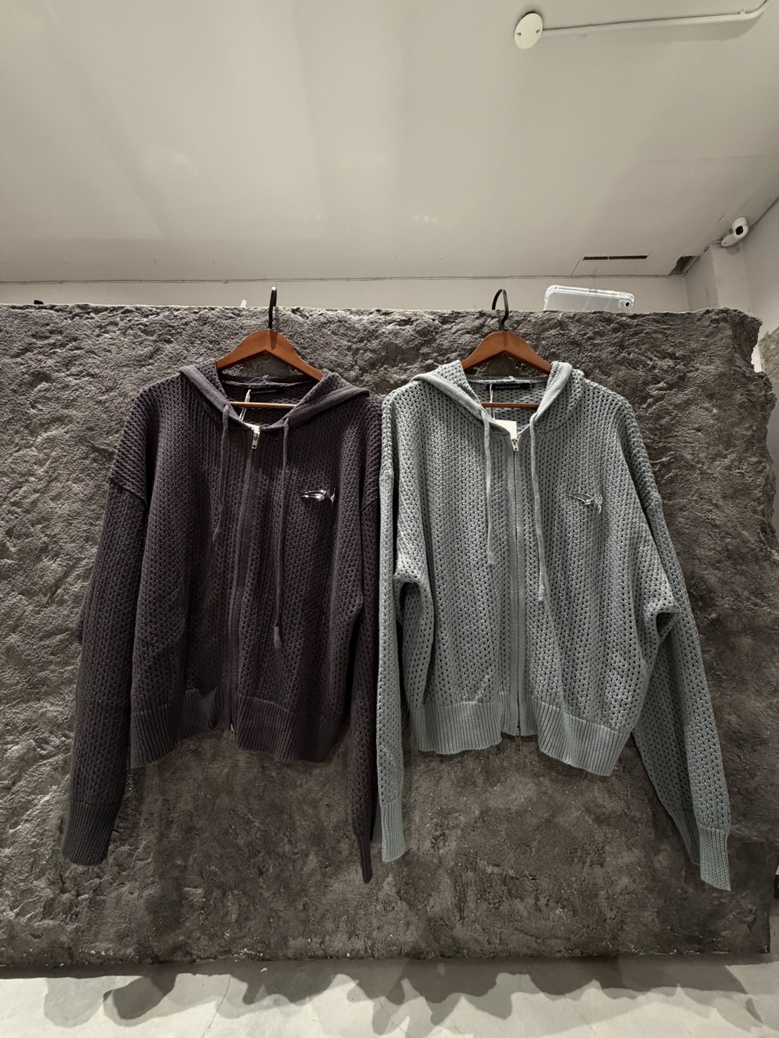 EAL Hole Knit Double Zipper Sweater