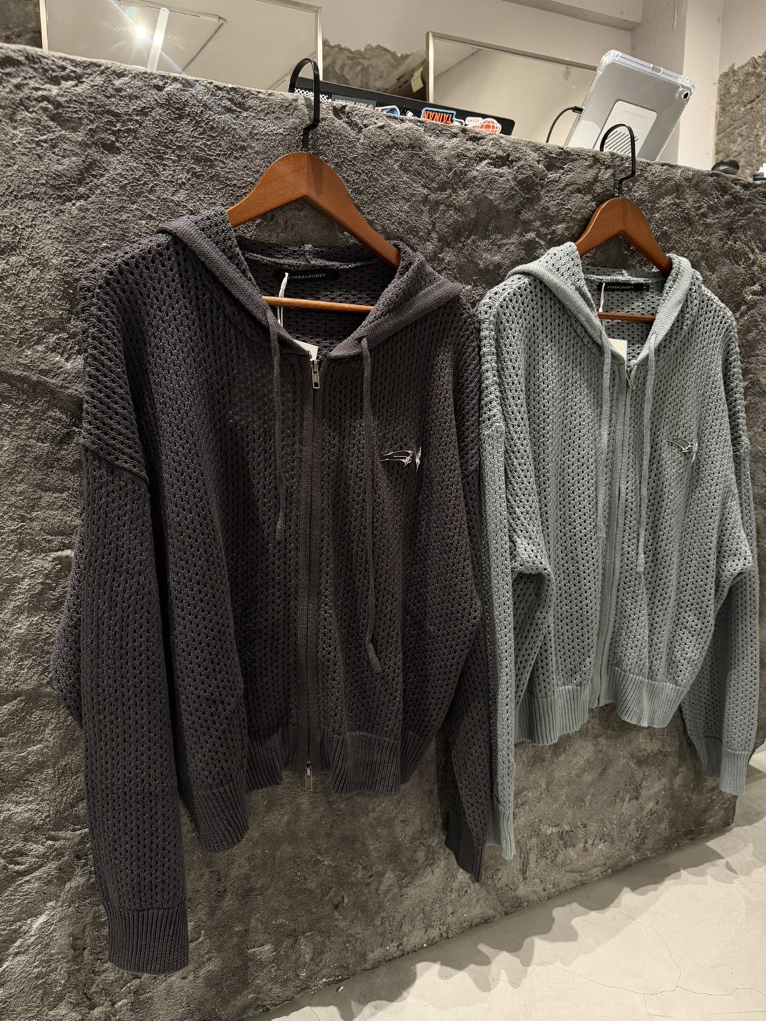 EAL Hole Knit Double Zipper Sweater