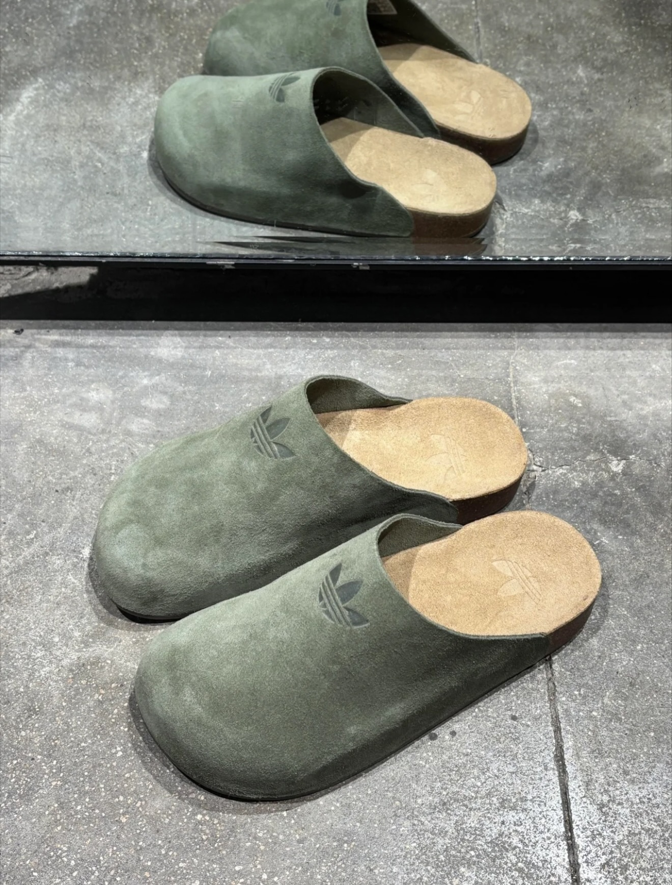 Adidas Adimule OLIVE｜勃肯 麂皮懶人鞋・ MULE拖鞋 橄欖綠 ih6907