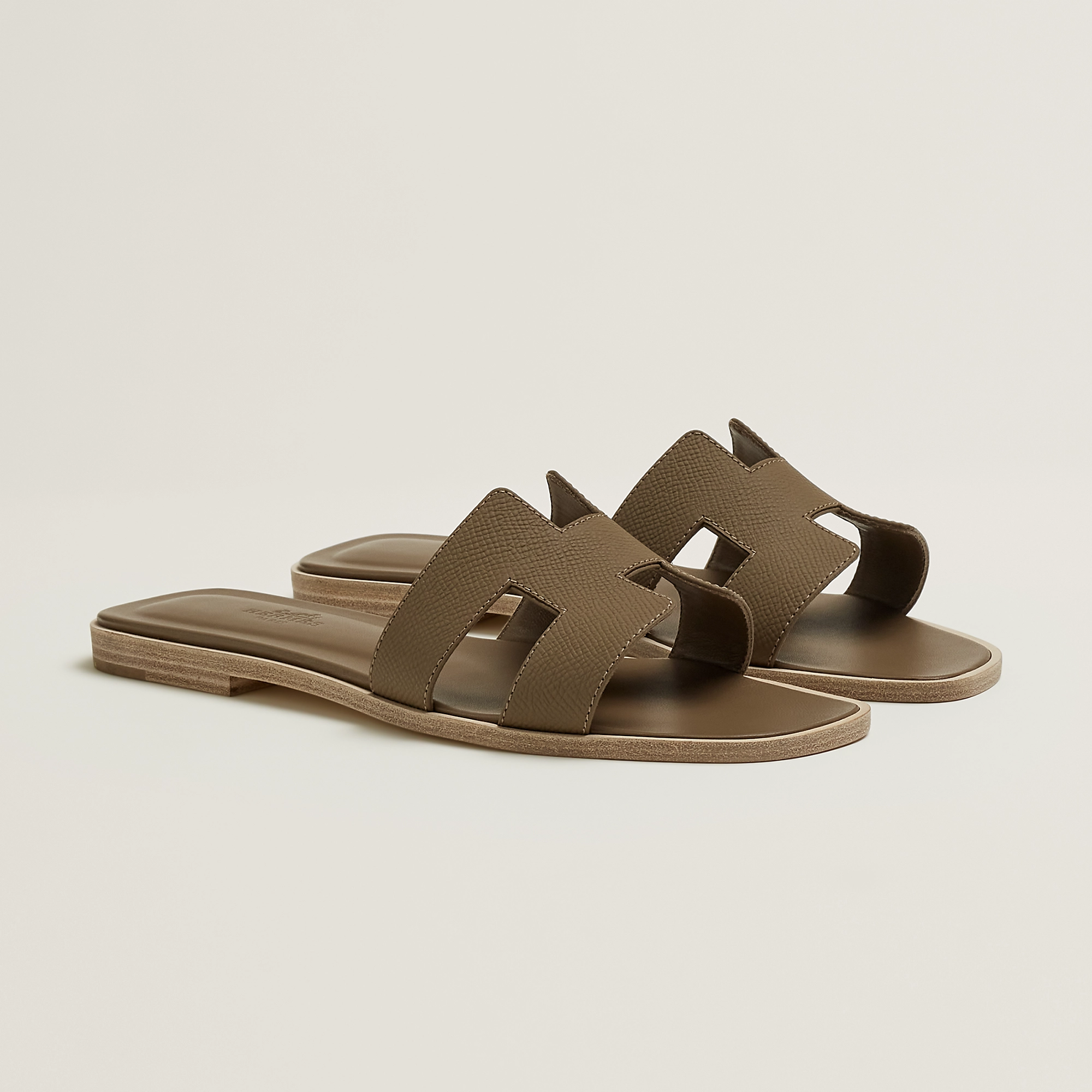 Hermes Oran etoupe  sandals  大象灰 平底拖鞋