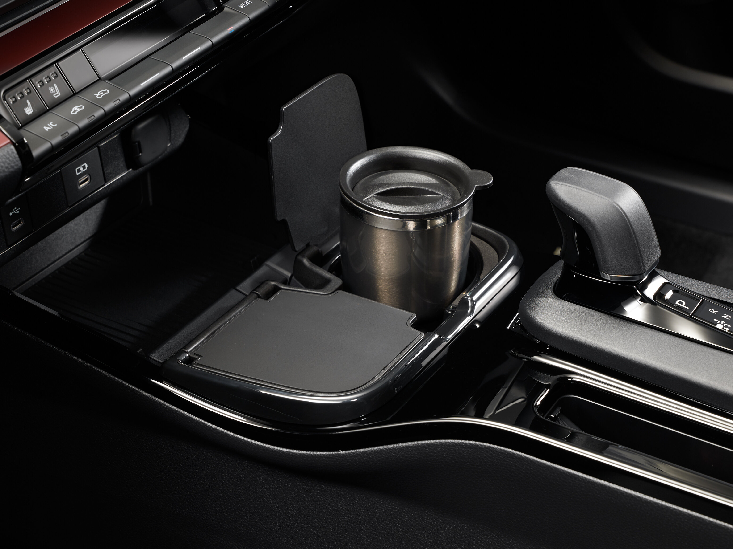 TOYOTA TZ-中央扶手杯架置物盤 PRIUS PHEV 2023-