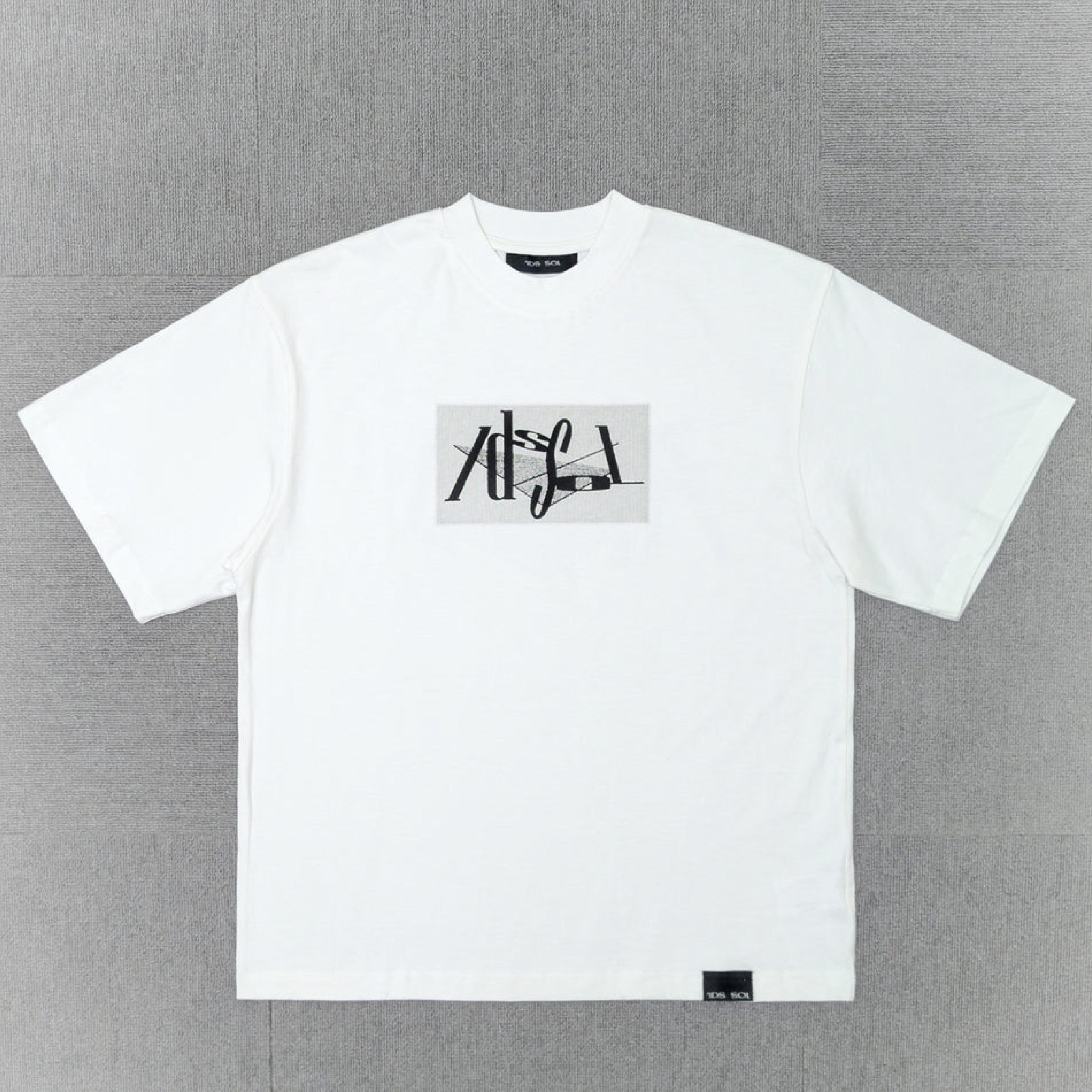 1dyll.assemblag Captcha Boxy Tee