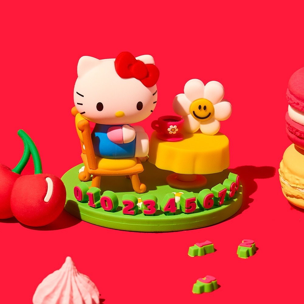 WIGGLE WIGGLE & HELLO KITTY Figure Parking Plate