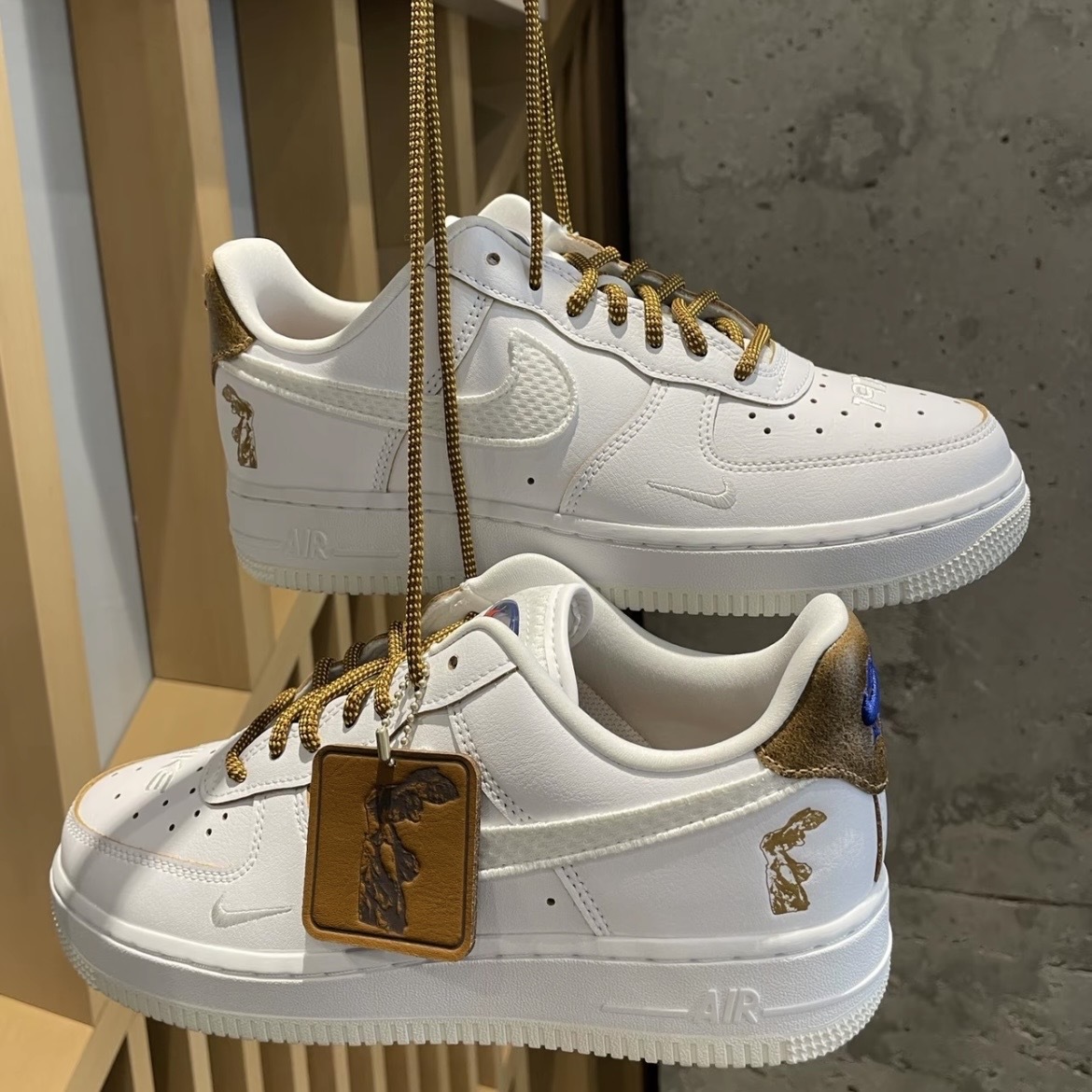 NIKE AIR FORCE 1 白棕 勝利女神 紀念款 休閒鞋 女鞋 HF5716-111
