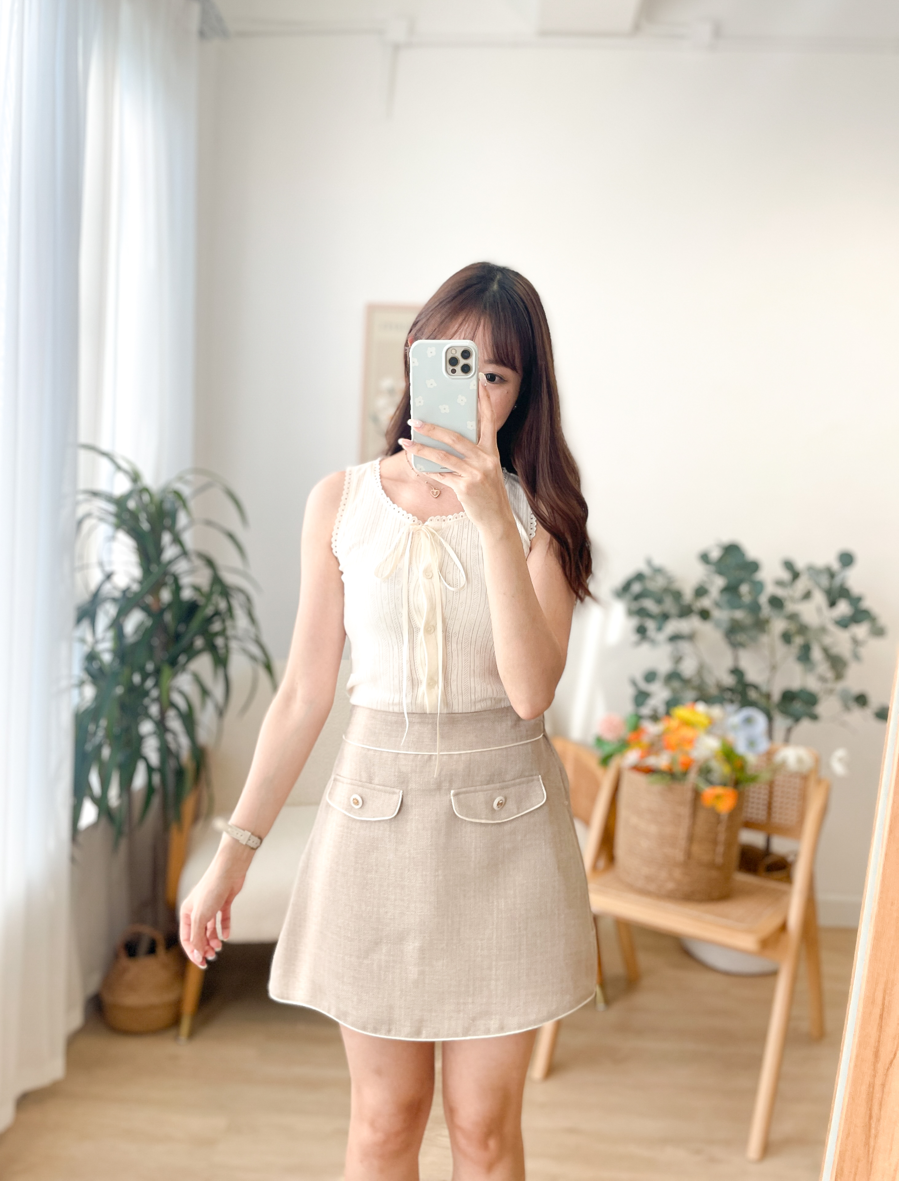 T1543 Texture Eyelet Vest