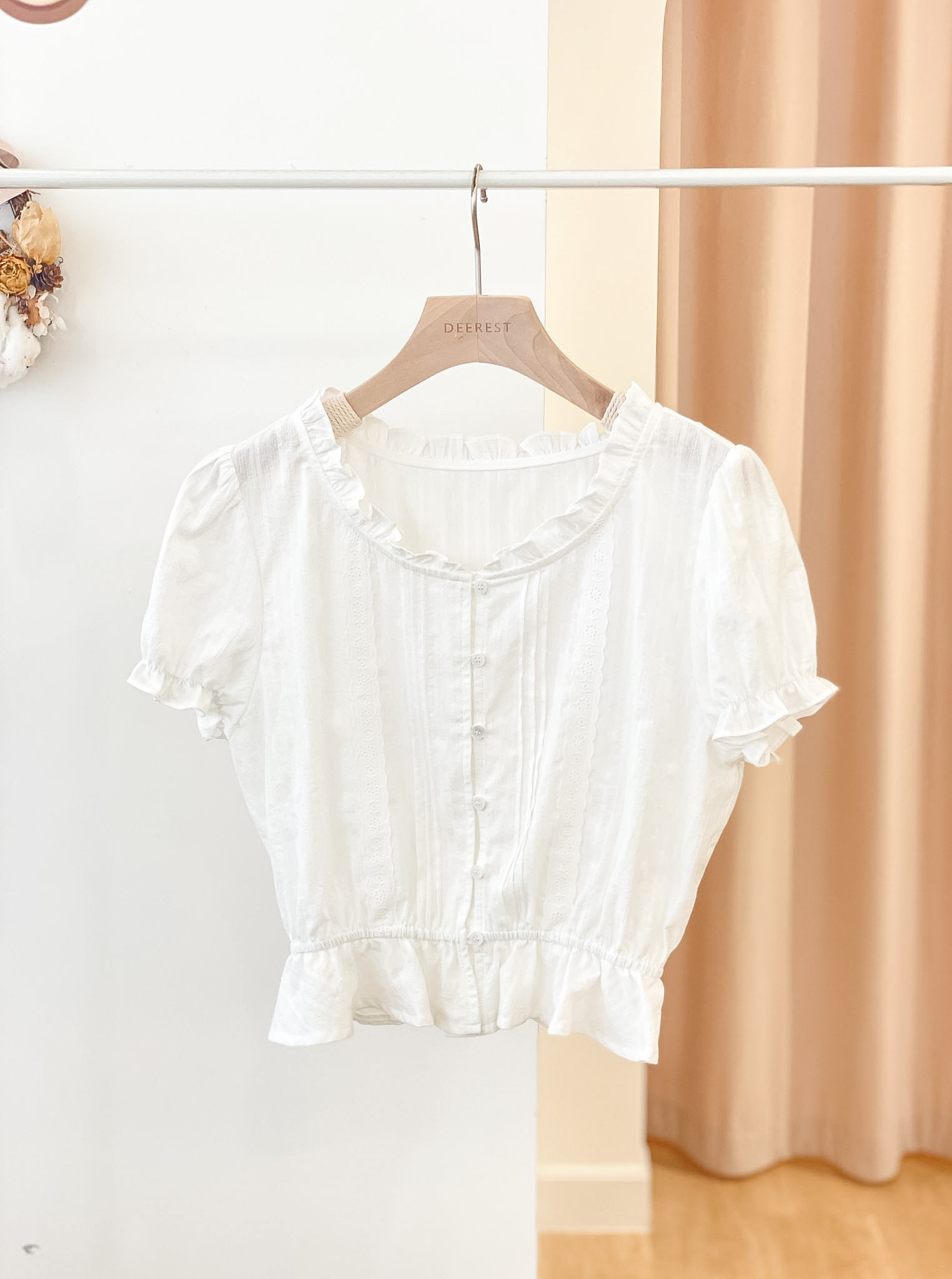 T1547 Colette Ruffles Linen Blouse