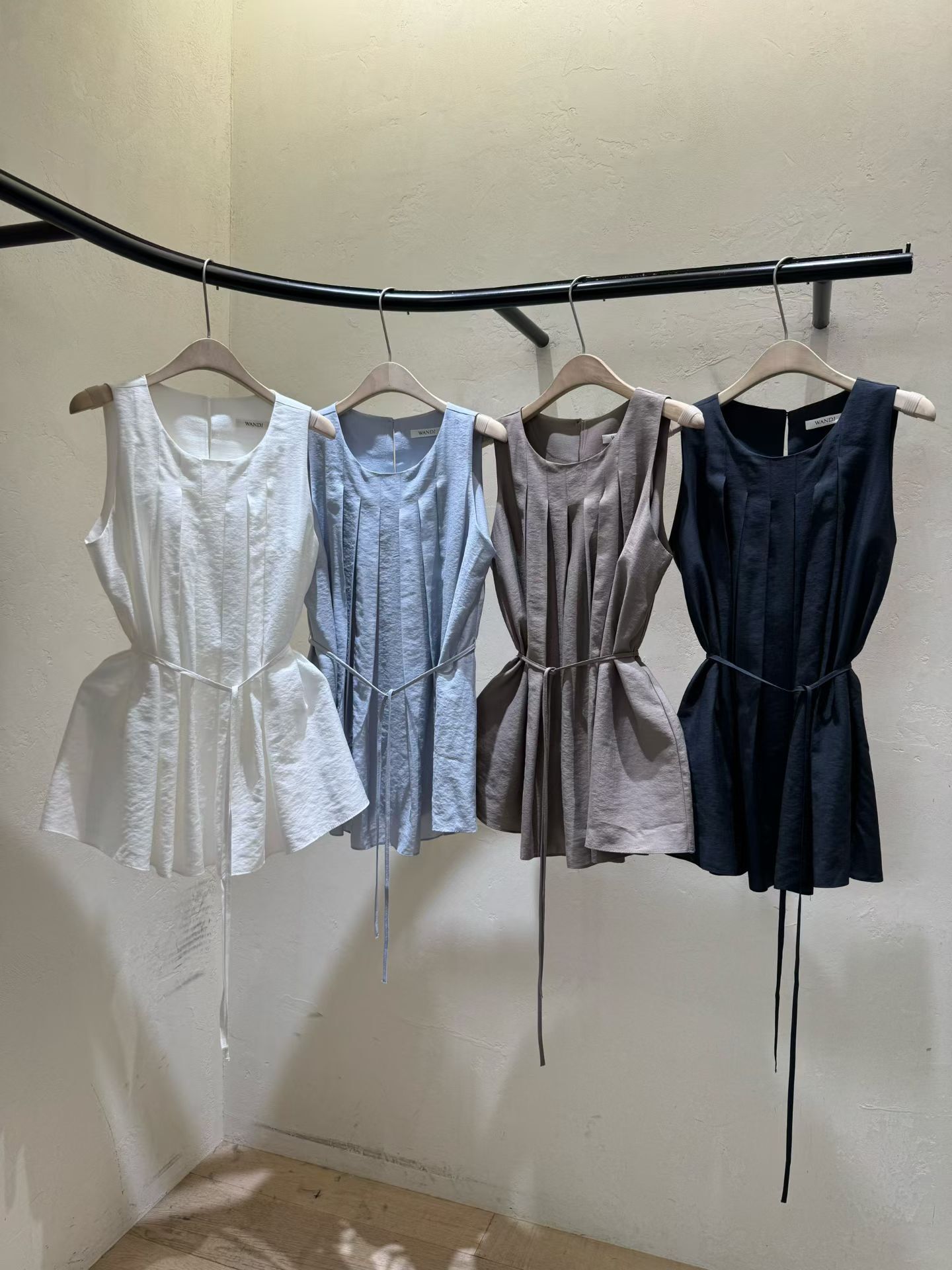 WJ2637 Robe BL