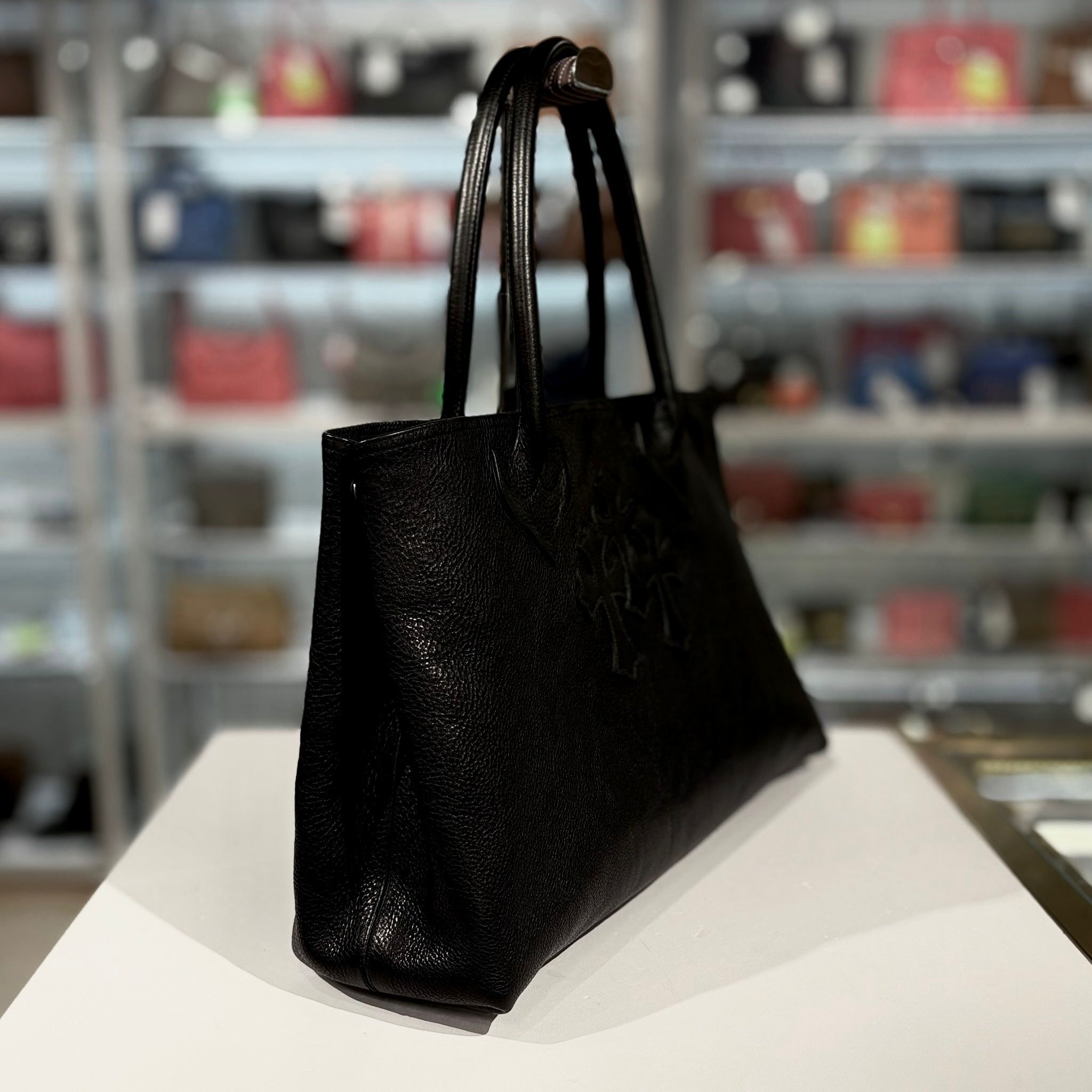 全新CHROME HEART手袋 十字架牛皮刺繡托特包 ➡️克羅心CEMETERY CROSS LEATHER TOTE BAG #香榭站正品