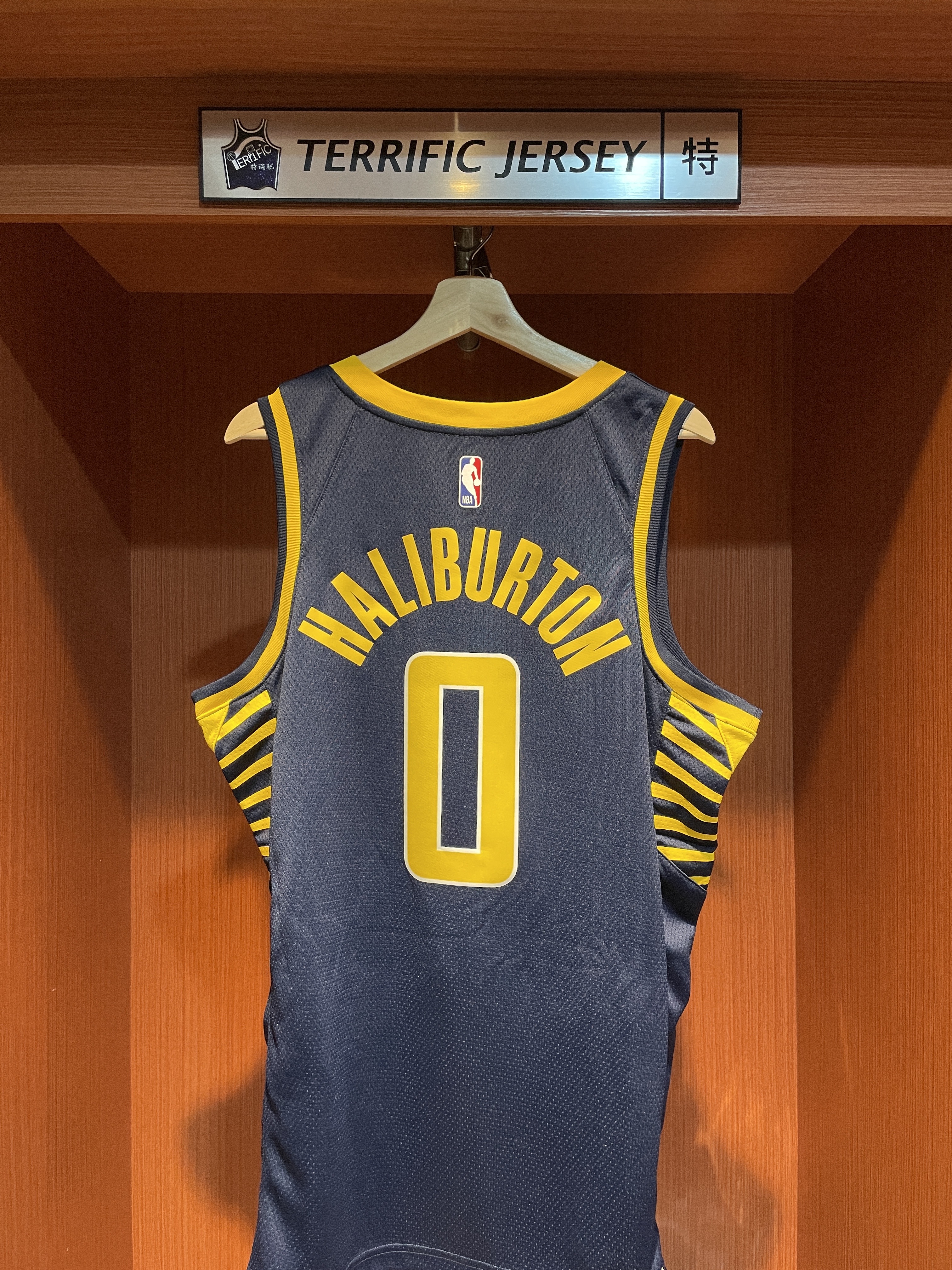 NBA球衣 Tyrese Haliburton 印第安那溜馬深藍 Icon Nike Swingman 球迷版 熱轉印 含贊助商標 全新