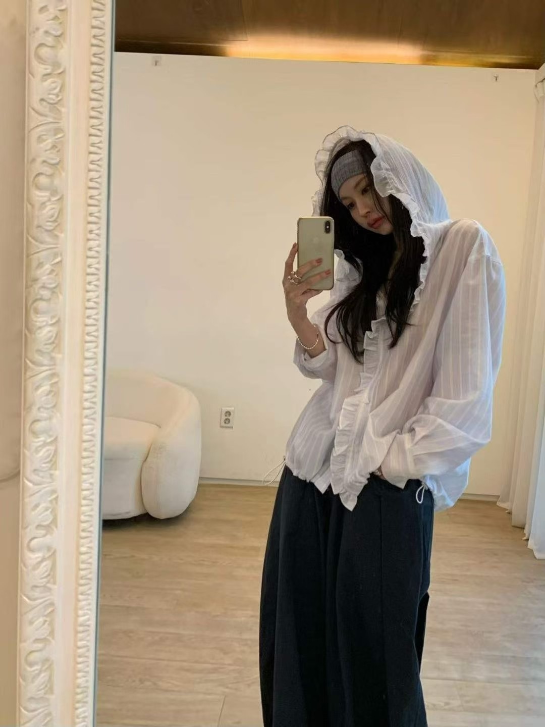 BE2603 Wave Hoodie SH