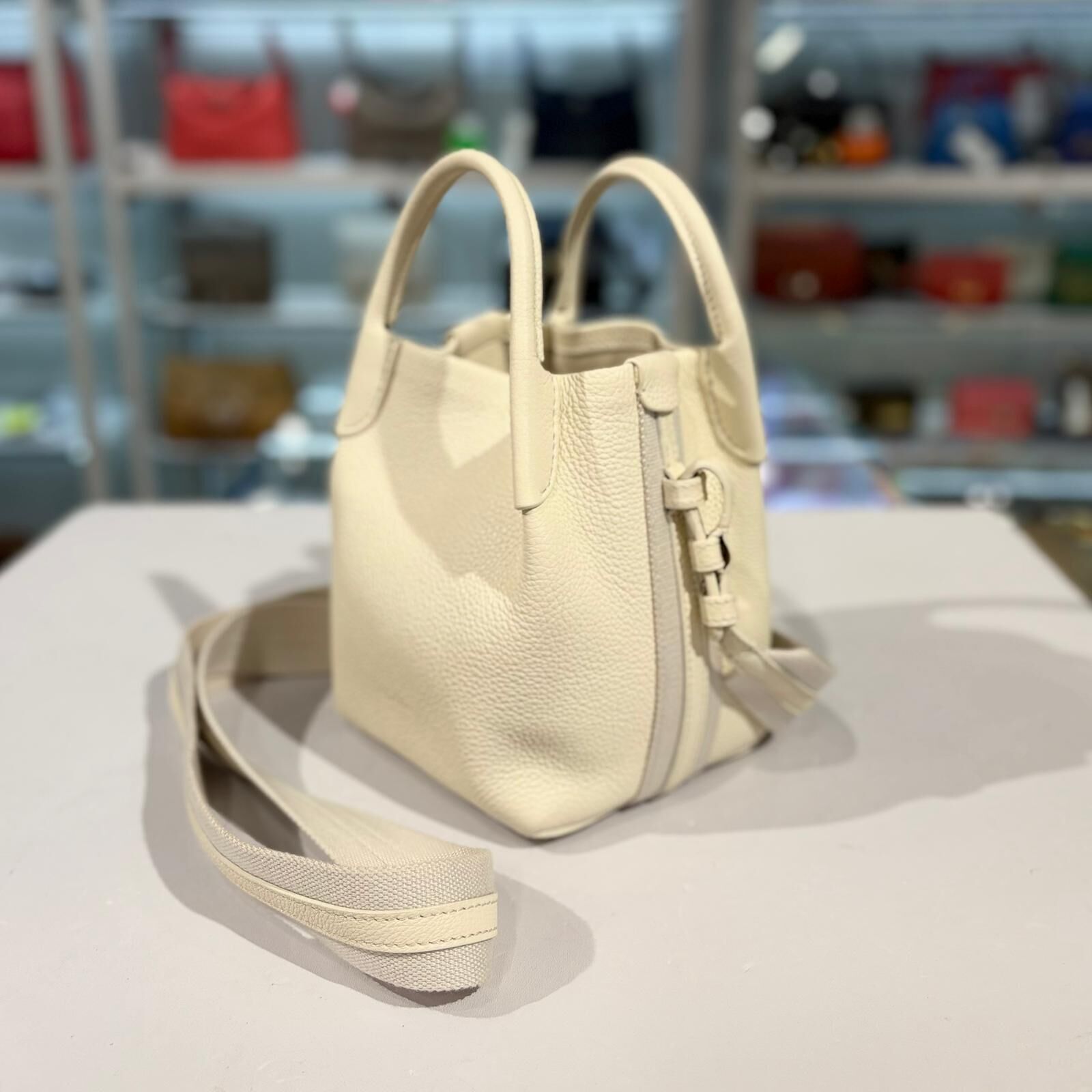 全新Loro Piana Bale Mini 奶油白小牛皮 #BRAND NEW #兩年免費保養 #香榭站正品