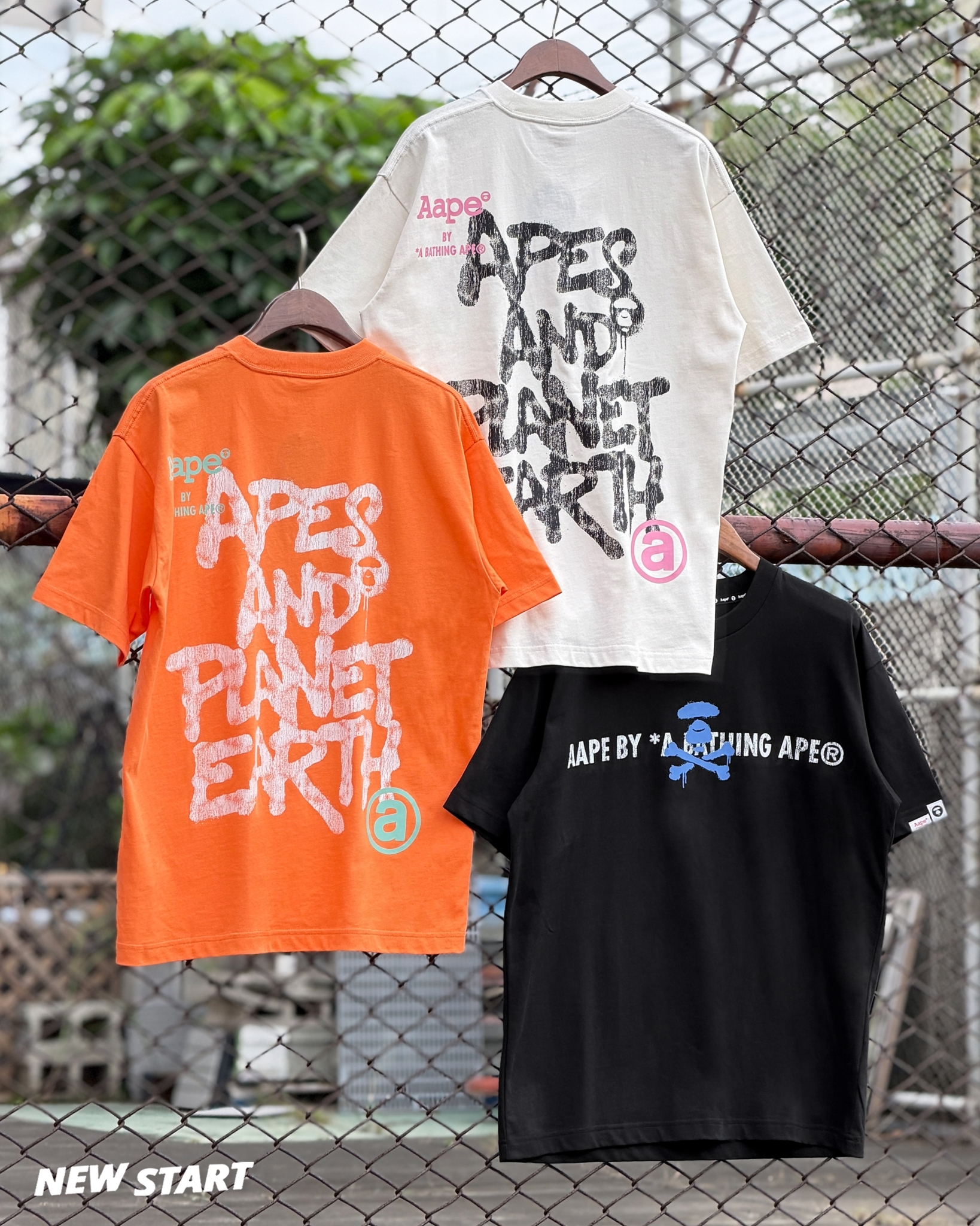 AAPE 背後塗鴉字母 短袖上衣 短T