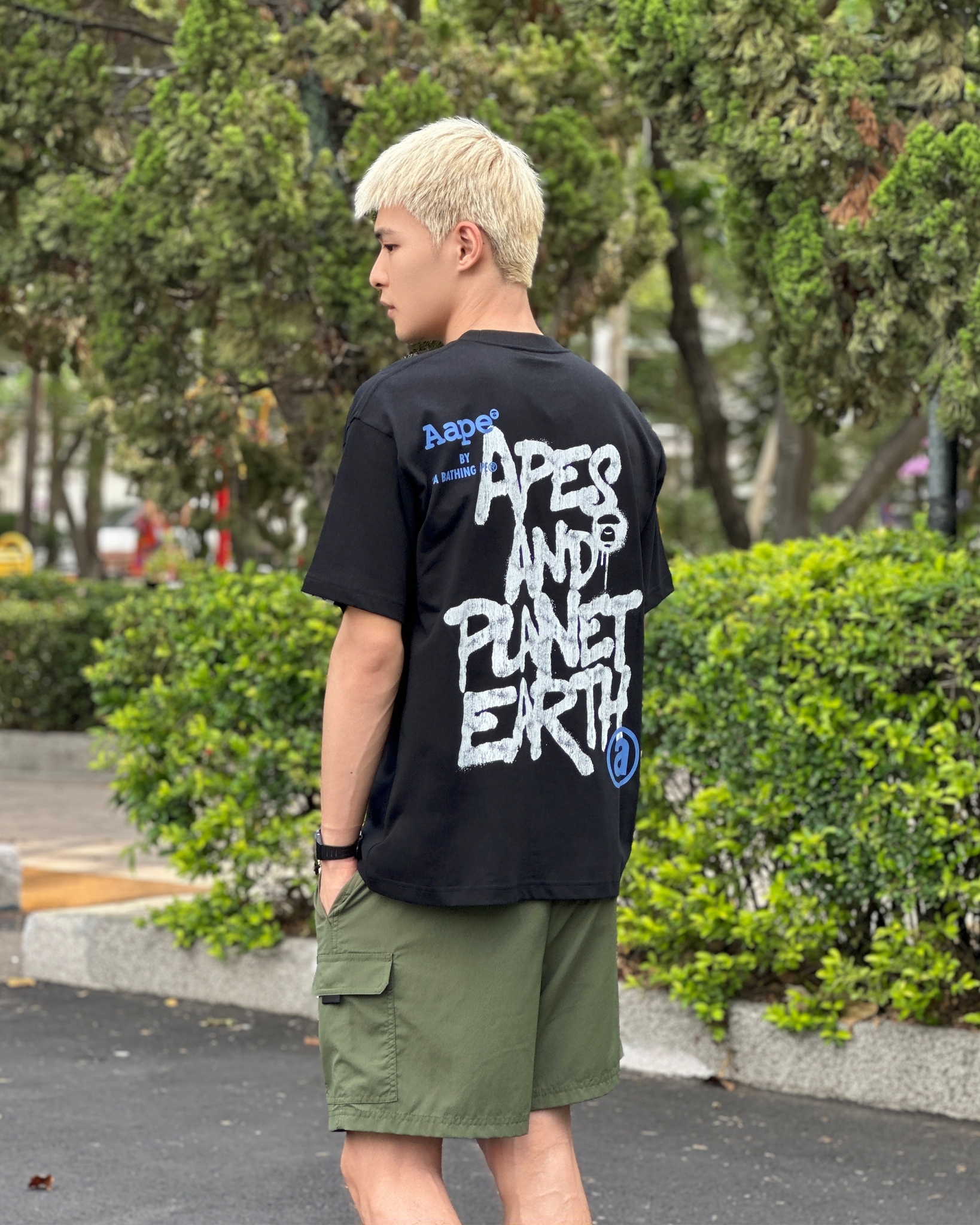 AAPE 背後塗鴉字母 短袖上衣 短T