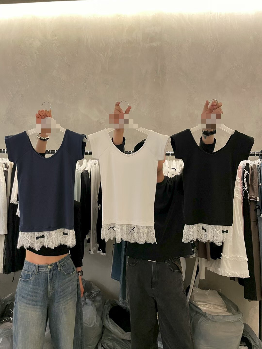 蝴蝶結睫毛蕾絲襬T