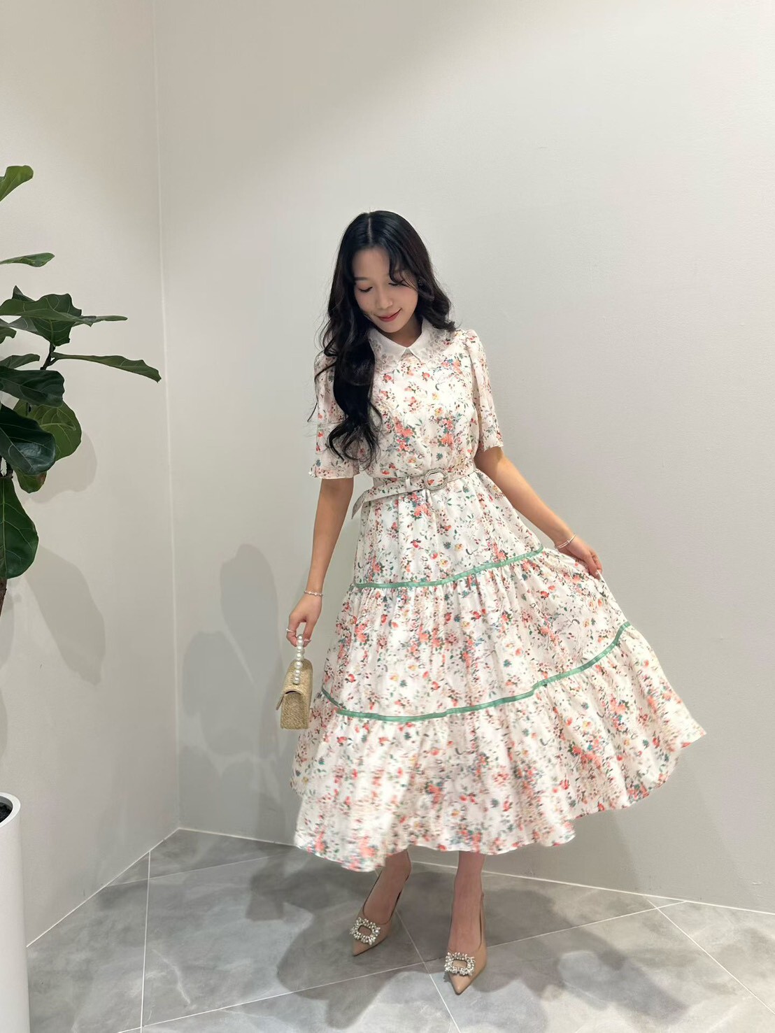 白花領印花附腰帶緞帶圈長洋裝