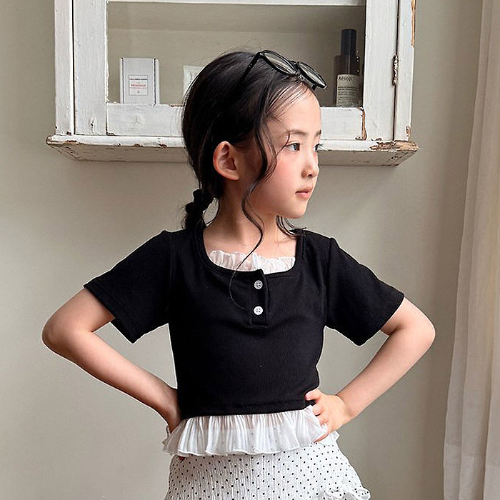 正韓夏CCOMMA 兩色小姊姊蕾絲拼拼接上衣
