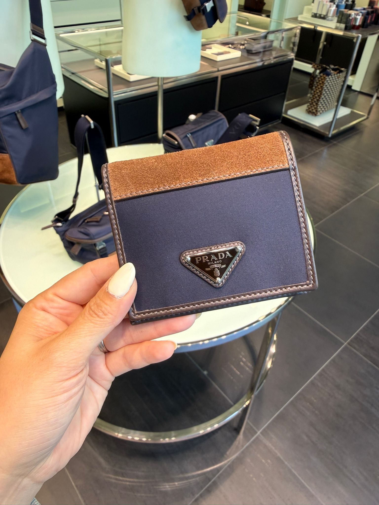 LYS01727 PRADA 尼龍拼色兩摺短銀包