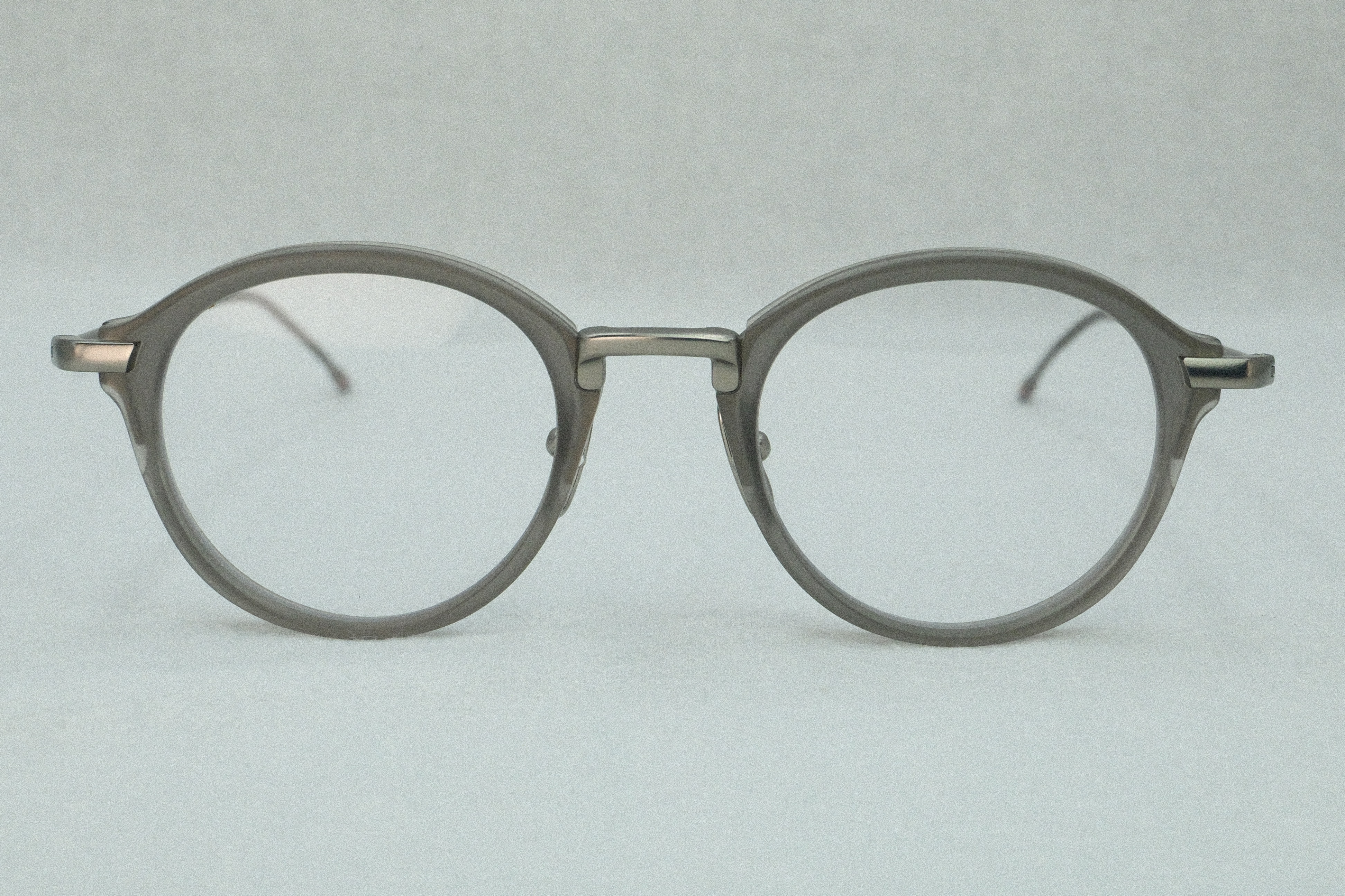 THOM BROWNE 011A
