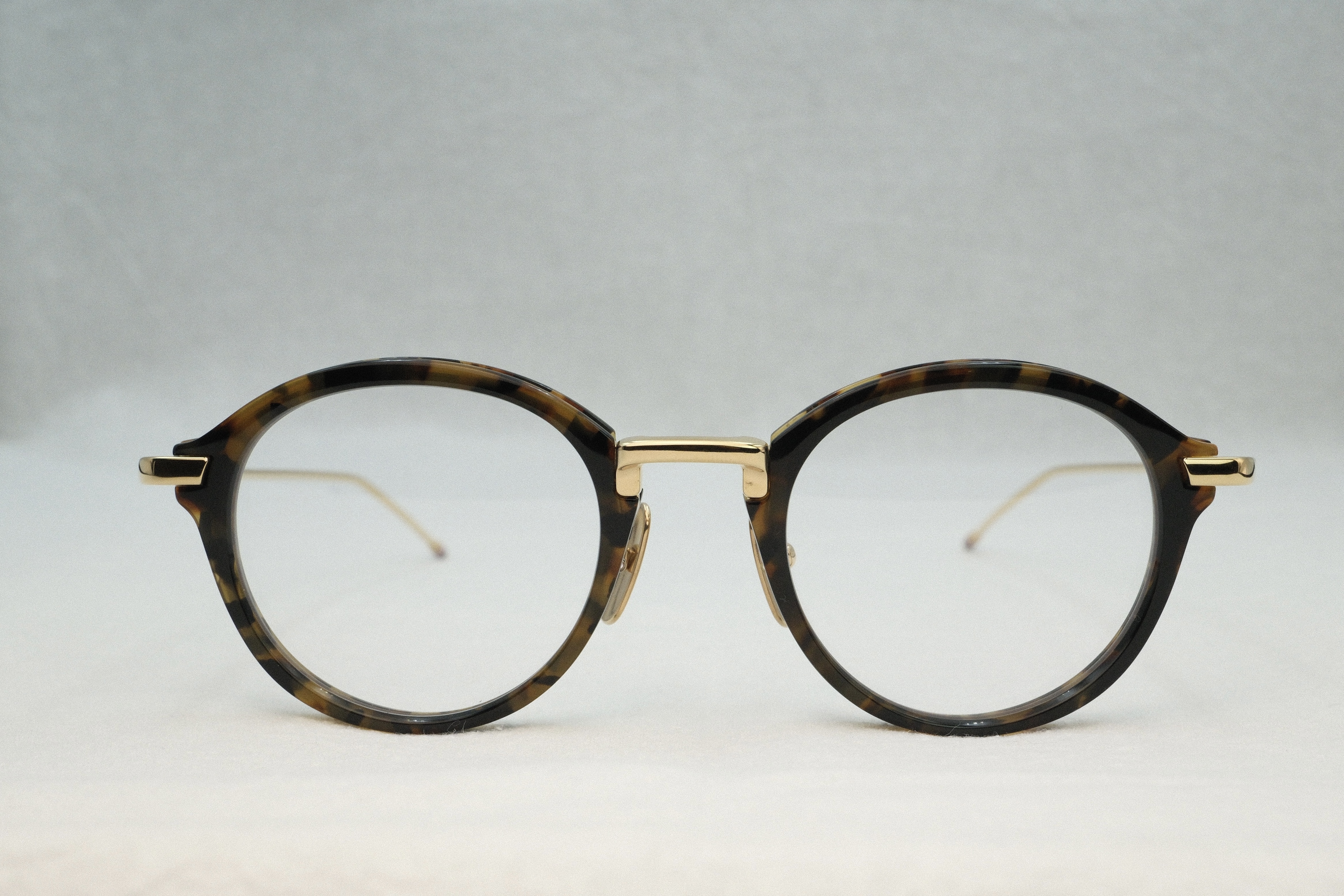 THOM BROWNE 011A