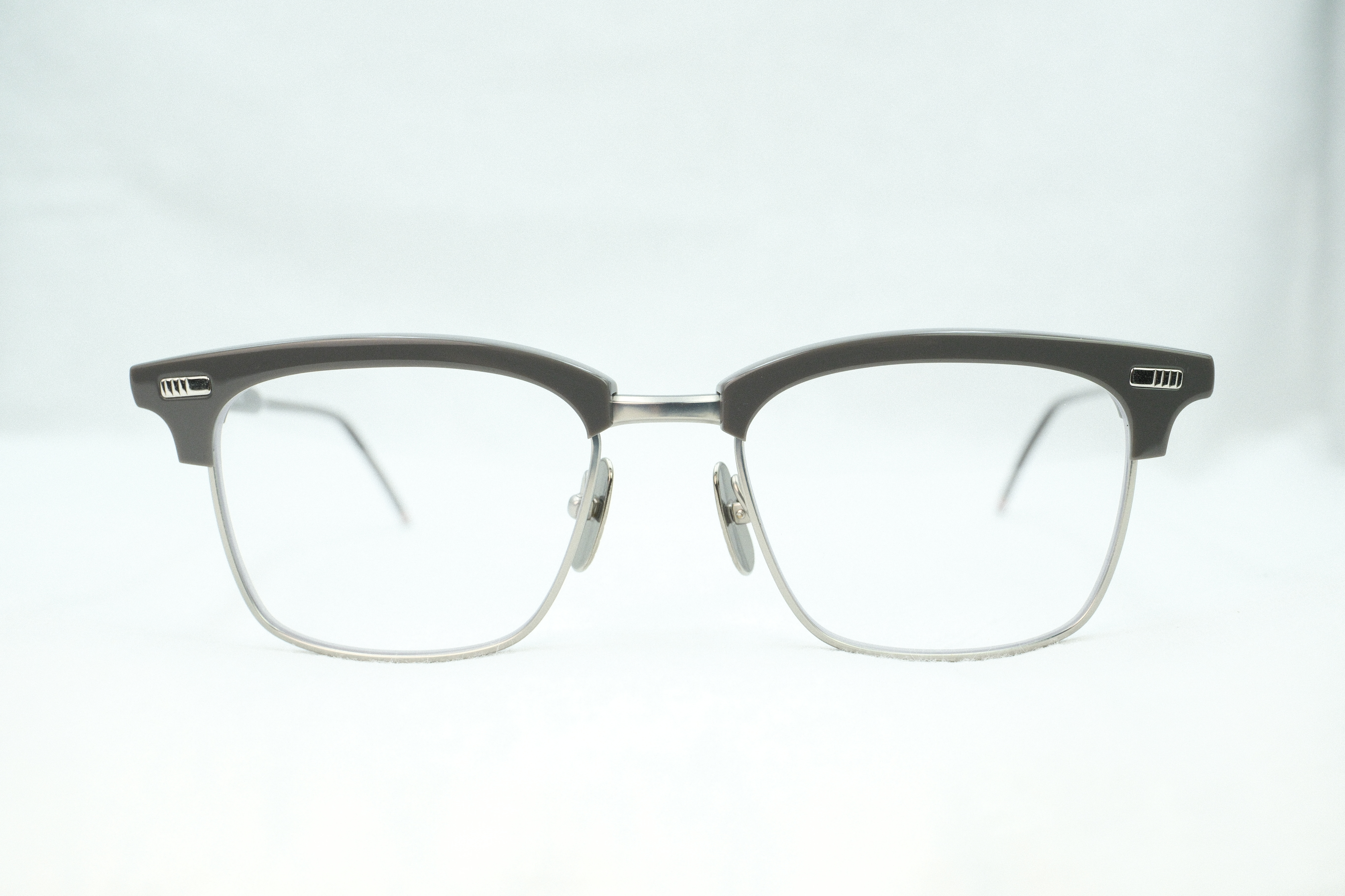 THOM BROWNE 711A