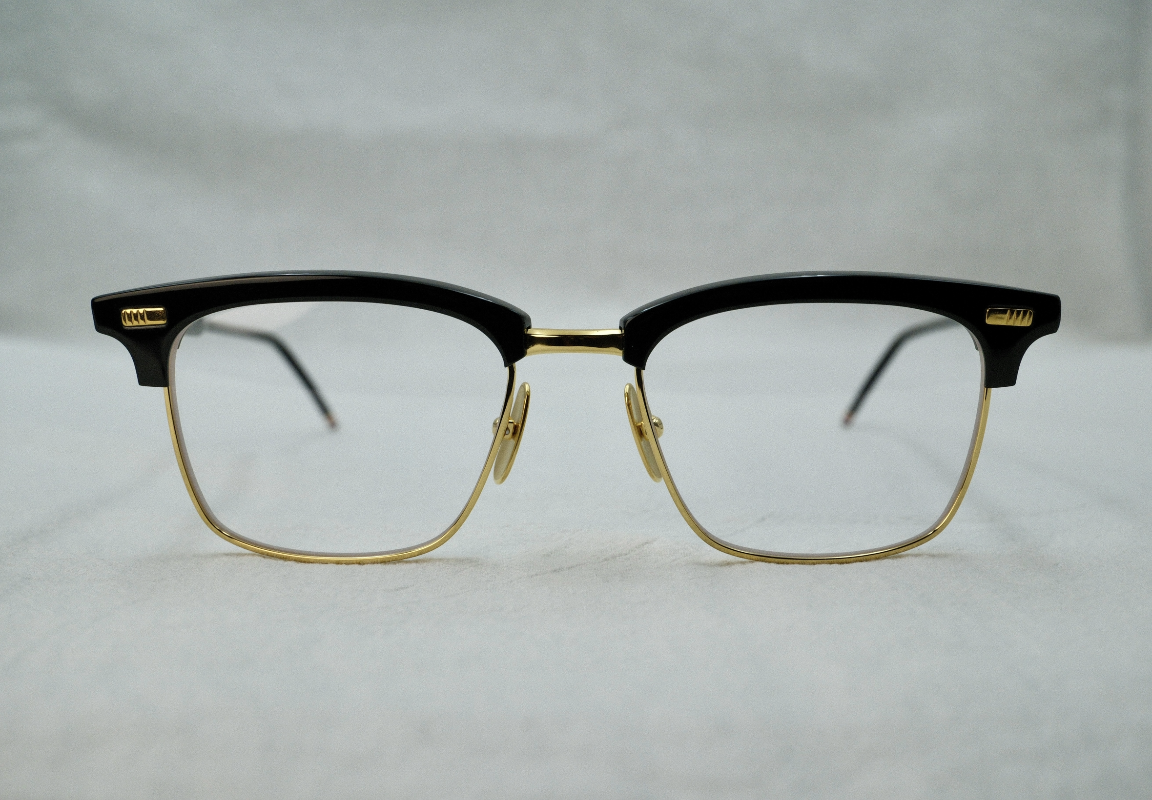 THOM BROWNE 711