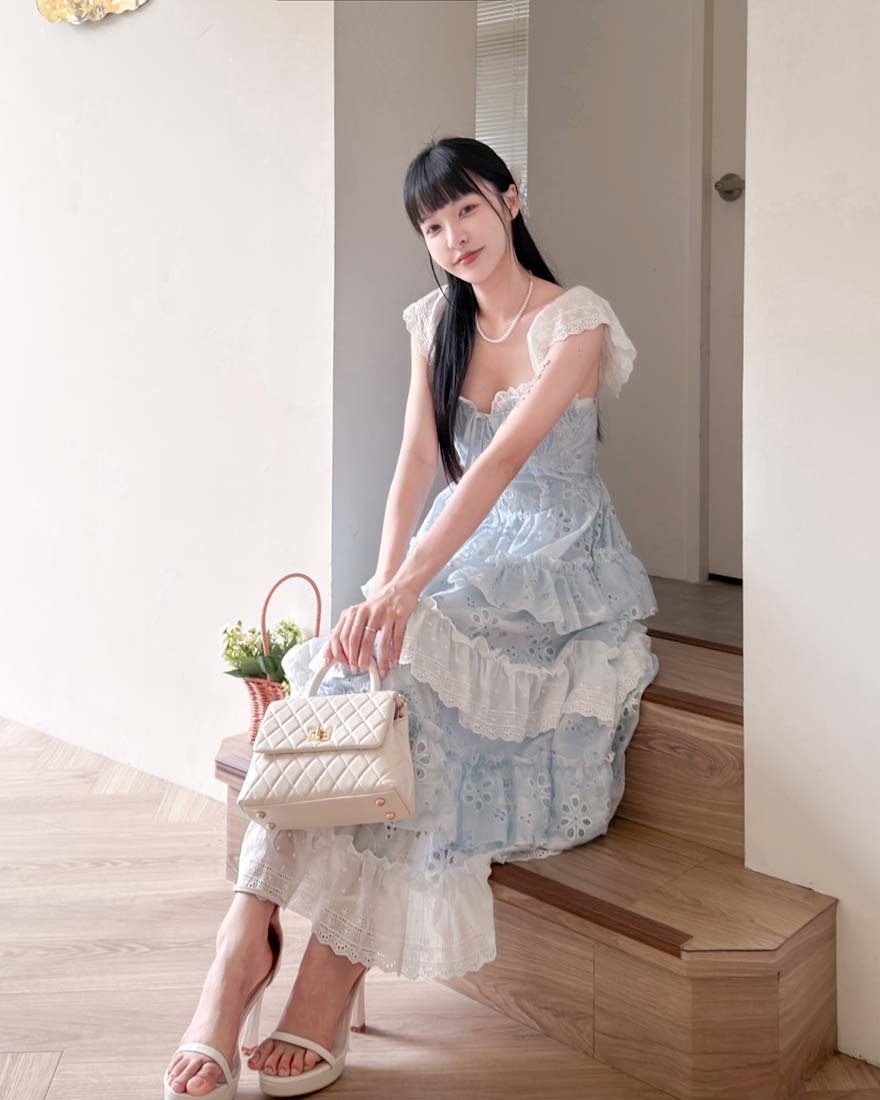 LINA LINA甜美夢語花朵刺繡緹花蝴蝶結洋裝-天空藍