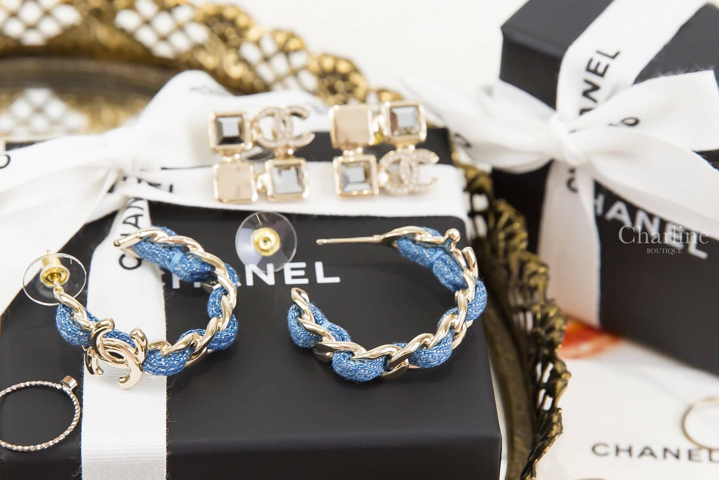 Chanel Hoop Earrings 丹寧藍金色CC牛仔布穿鍊圓圈耳環-Charline Boutique 精品代購