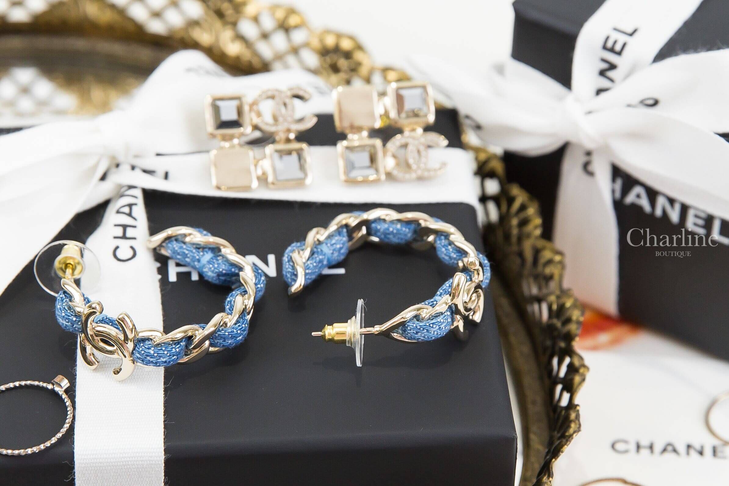Chanel Hoop Earrings 丹寧藍金色CC牛仔布穿鍊圓圈耳環-Charline Boutique 精品代購