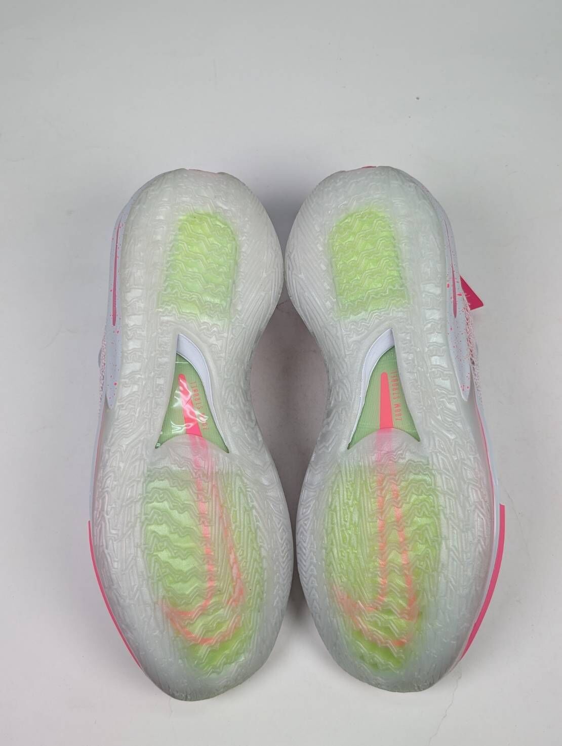 微瑕疵-左腳後跟LOGO脫落右腳鞋口髒汙 CZ0176-008 M10 Nike Air Zoom G.T. Cut EP "Pink Flash" 乳癌 白桃粉 實戰籃球鞋 男鞋