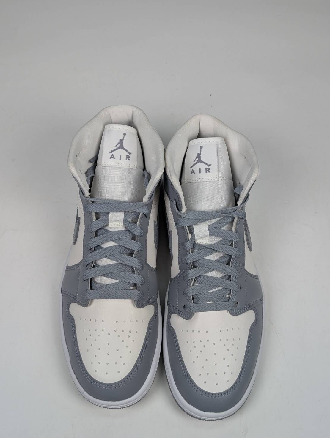 微瑕疵-左右腳中底鞋底鞋面色差 BQ6472-115 W11.5 Air Jordan 1 Mid W “Stealth” 中筒 小Dior 米灰 女鞋 男女段