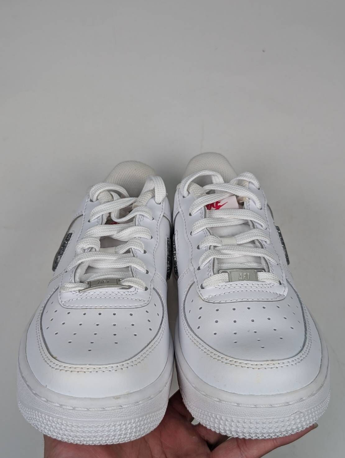 微瑕疵-右腳中底泛黃金勾霧化 DC9651-100 4.5Y Nike Air Force 1 LV8 GS '' Silver '' 銀勾 全白 女款