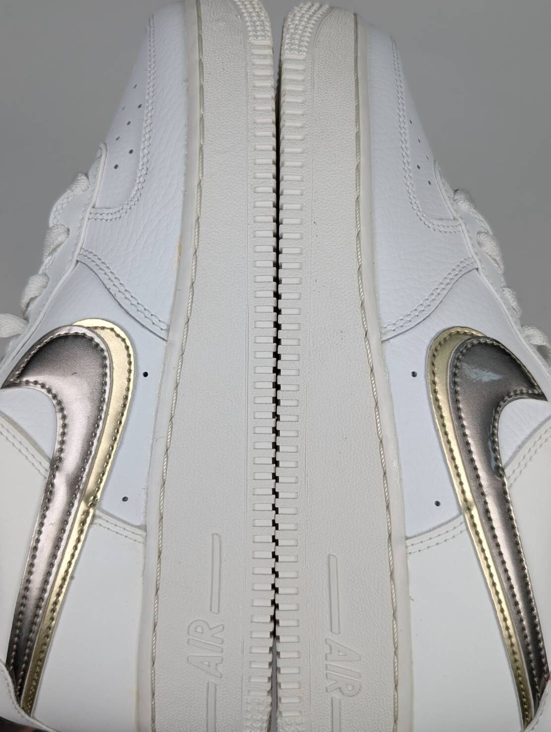 微瑕疵-左右腳中底鞋底色差 DH9595-001 6.5Y Nike Air Force 1 1s Double Up On The Pull Tabs Swooshes 雙層勾勾 米白 金 女款
