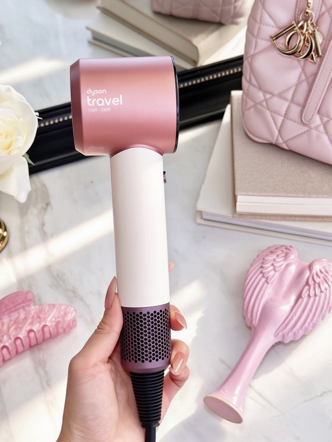 最新款 DYSON SUPERSONIC™ TRAVEL HD19 隨行輕盈版 吹風機  粉霧玫瑰