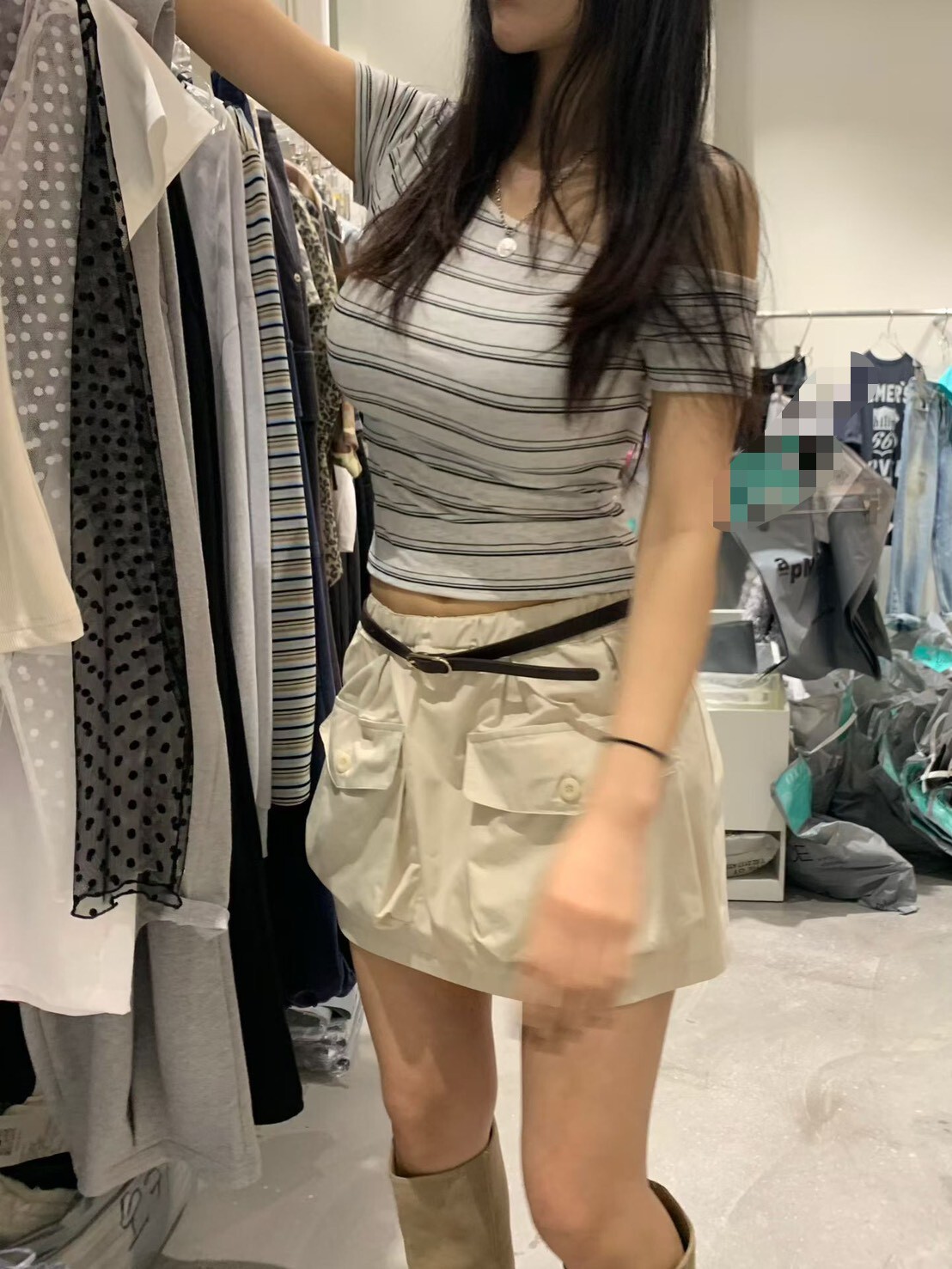 露單肩條紋t