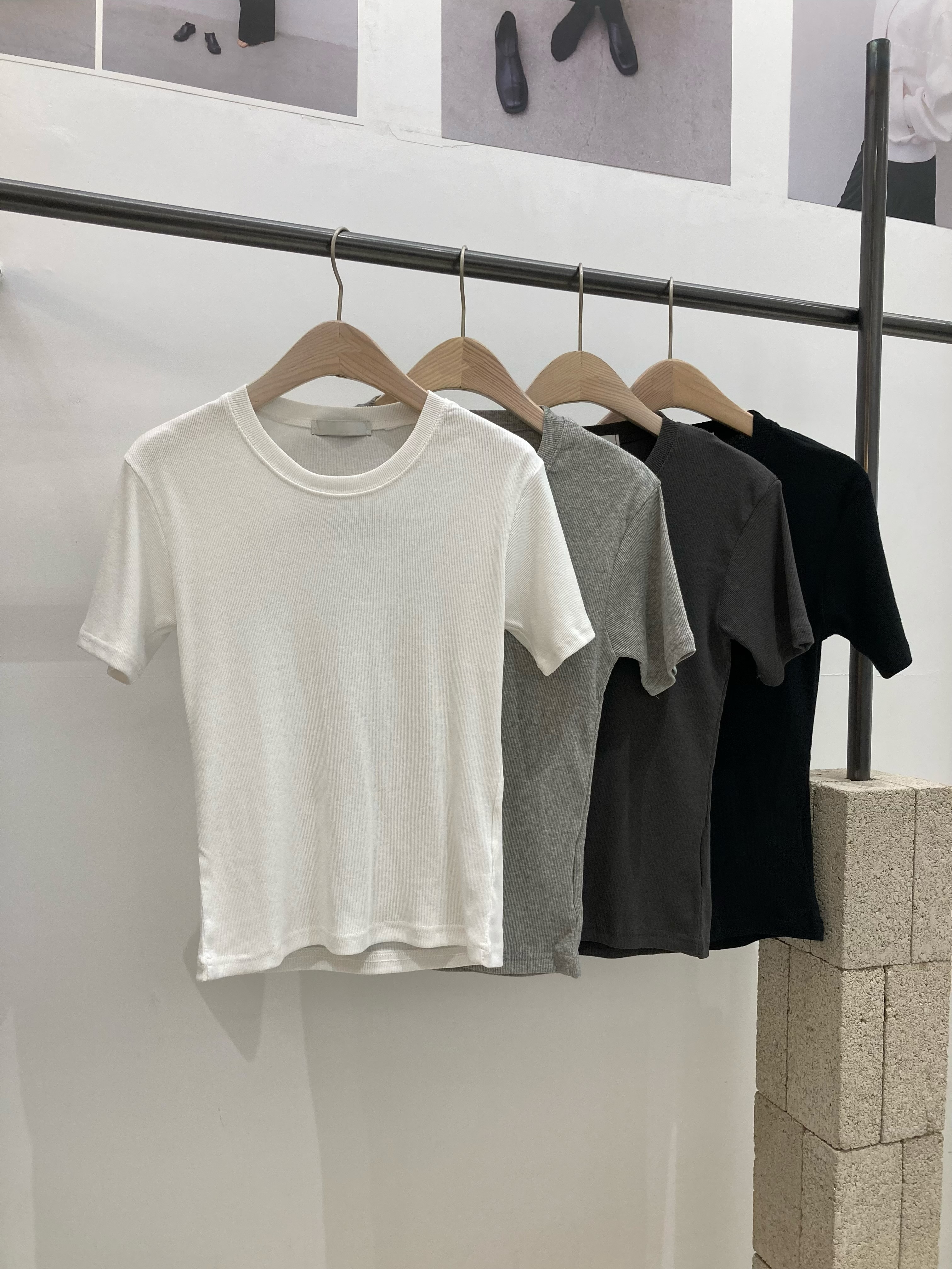 D03-舒服坑條棉質一個洞上衣(4色)