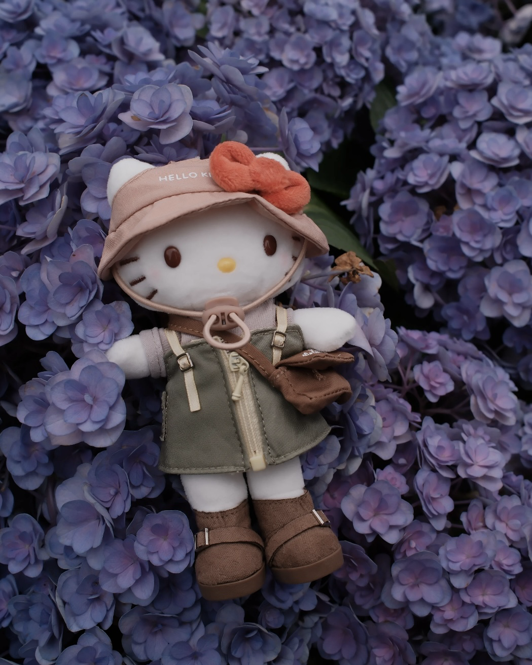 <官方正版>SANRIO 三麗鷗 HELLO KITTY 春日露營系列 長腿 吊飾 掛件