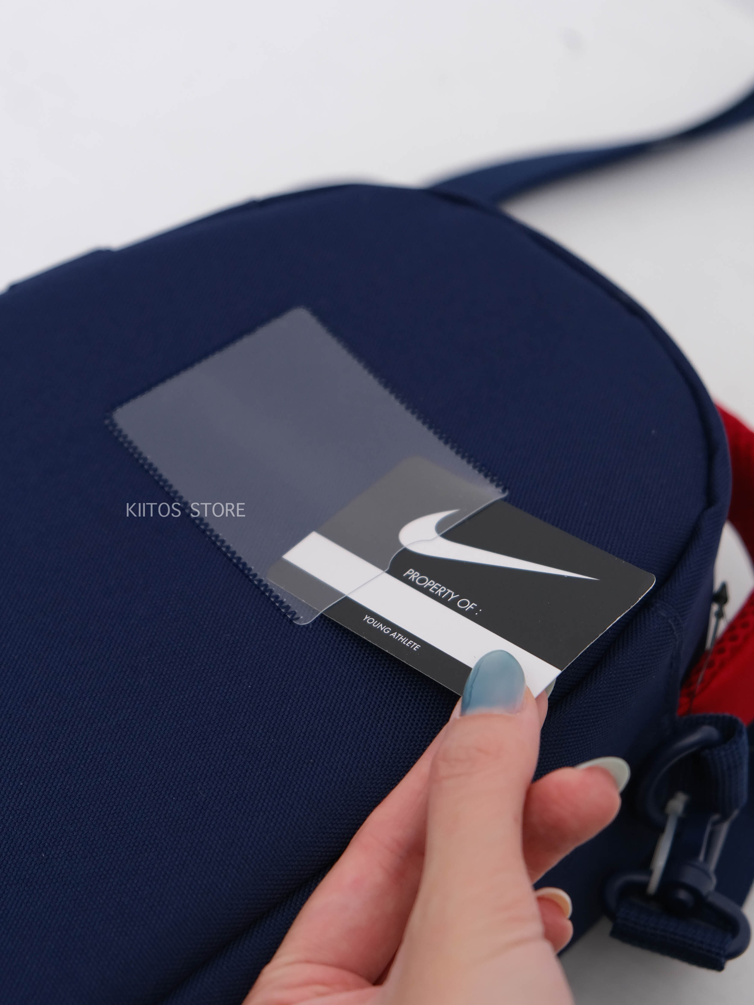 【預購】NIKE BUDDIES LUNCH TOTE 靛藍 柔粉 名牌 送掛飾 6L 斜背 小背包 午餐包 肩背包 NY2623001GS