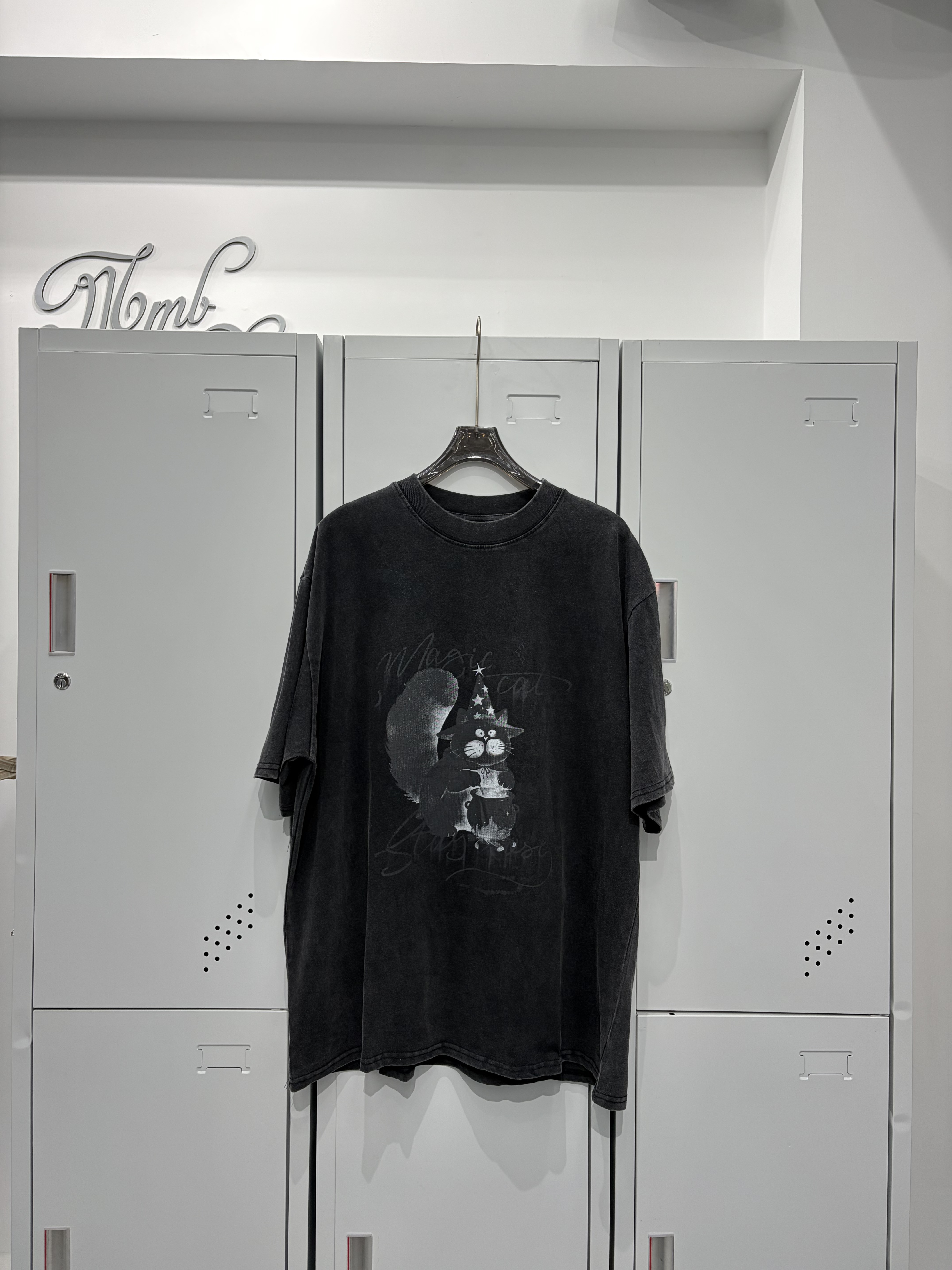 mmb巫婆貓燉毒濃湯水洗短tee