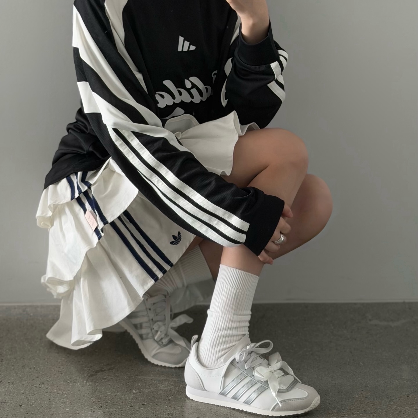 Adidas VS Jog 2.0 國外限定 白銀 白色 緞帶 復古 芭蕾舞 薄底鞋 KH7660