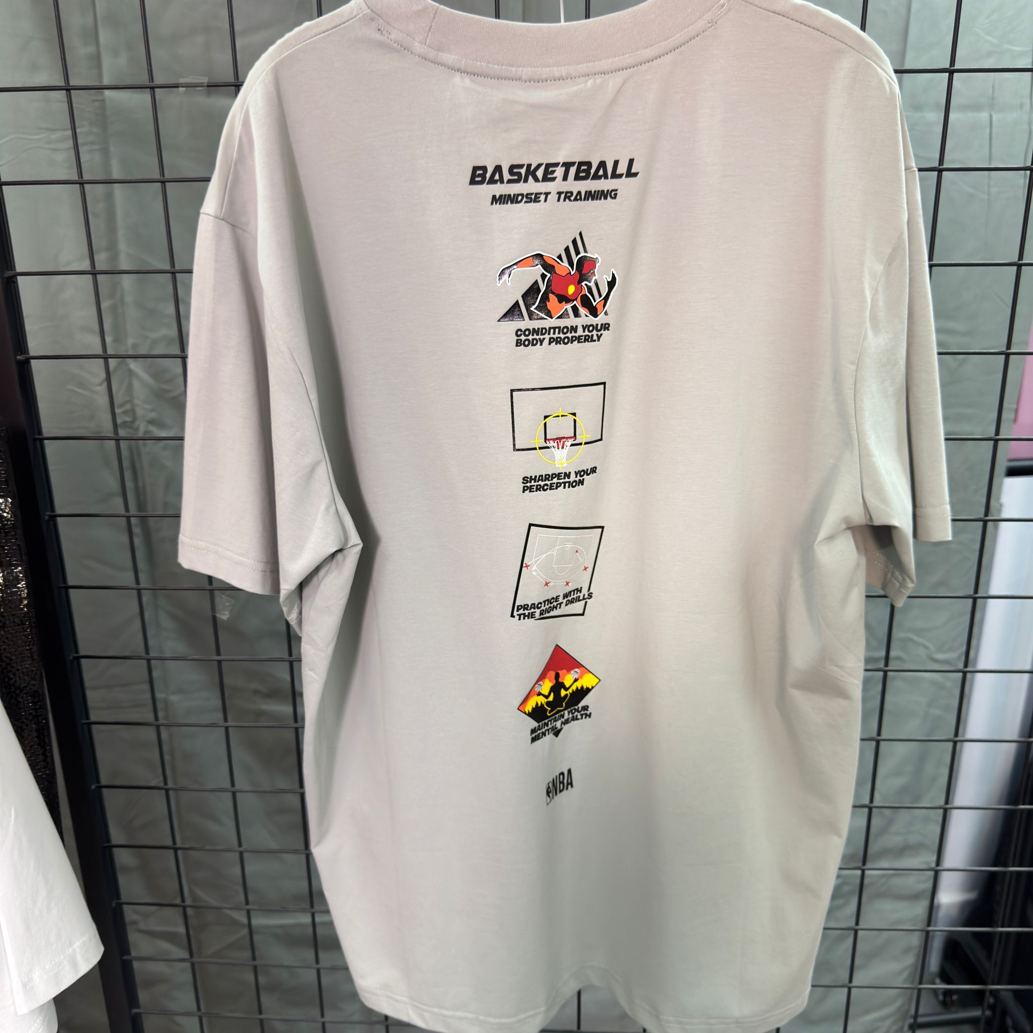 HKCG0511-036 NBA 1946背面好多logo TEE(35251022) 中灰 (A36M-XL)