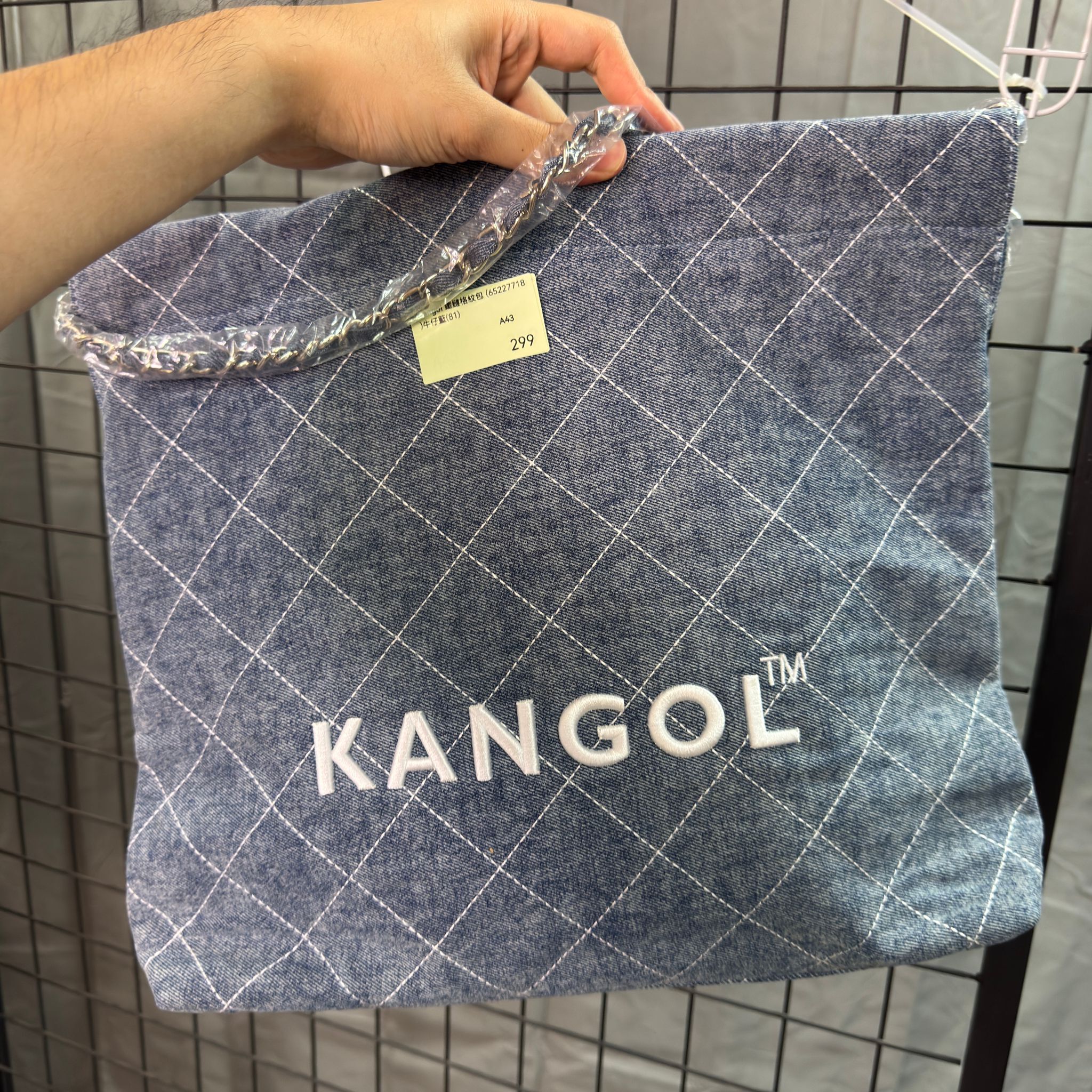 HKCG0511-043 Kangol 鐵鏈格紋包 (65227718)牛仔藍(81) A43