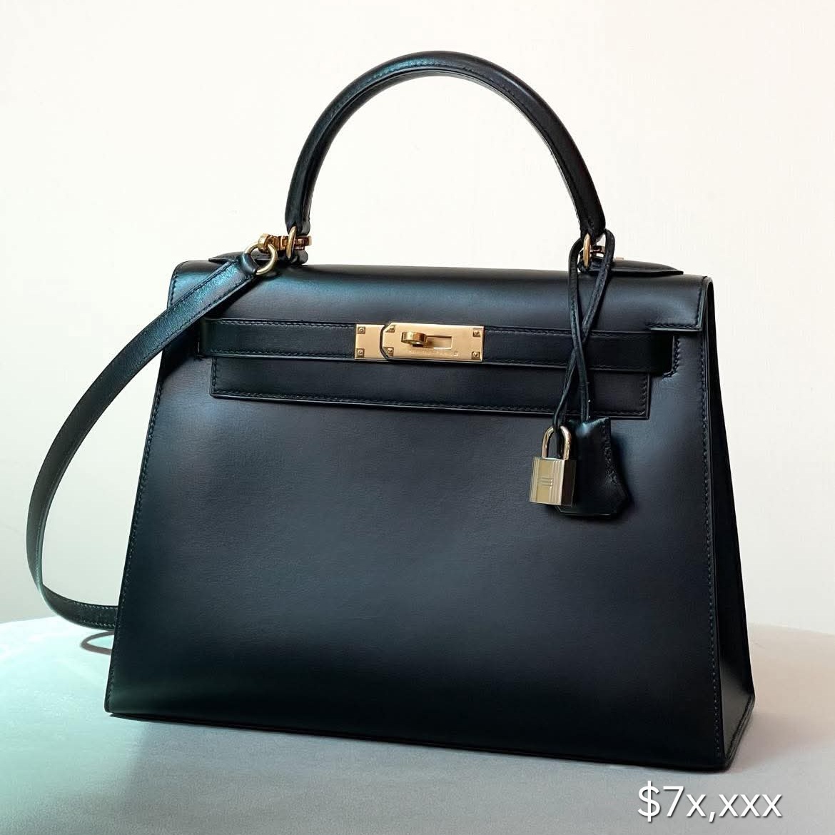 Preloved Hermès Kelly 28 Box Calf Leather  Black GHW HK$7x,xxx (HK$2,000 deposit to hold)