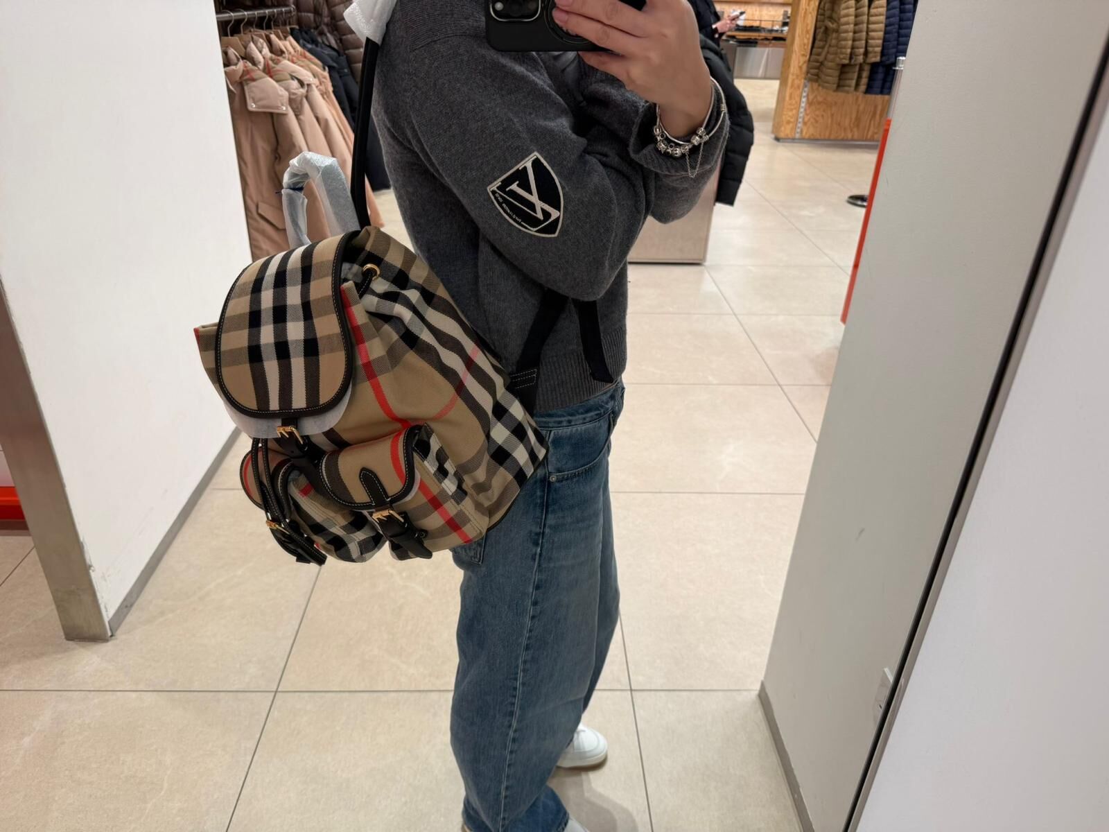 LYS01736 Burberry 經典格紋背囊