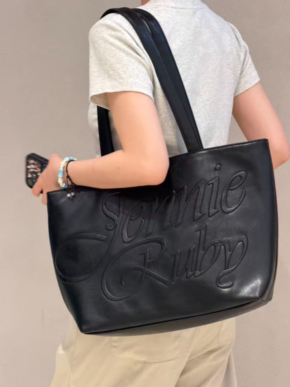 JENNIE X MINISO 聯名款 大容量 皮革包 二色