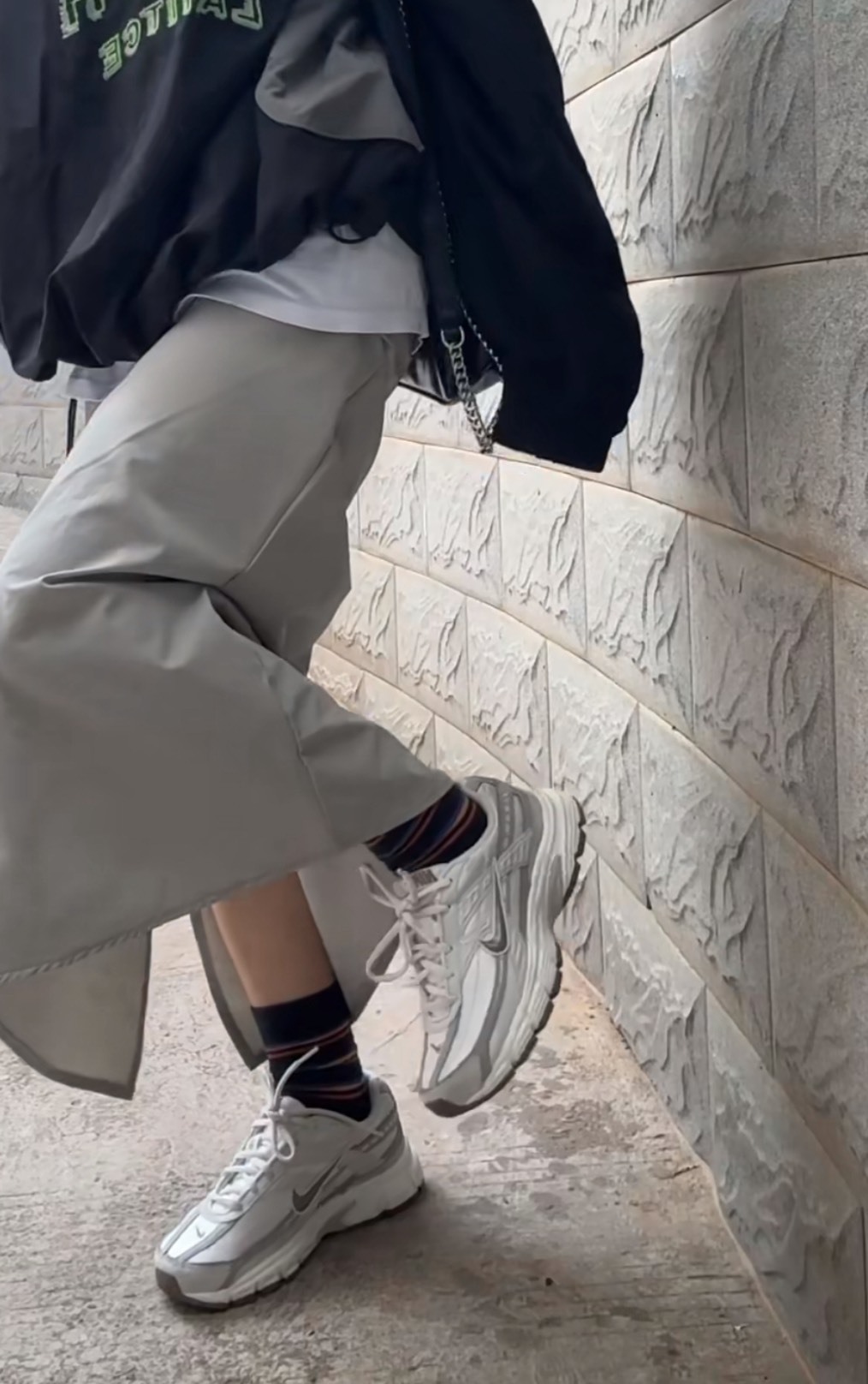 <神奇bug價⚡️> Nike Initiator 霧岩奶咖