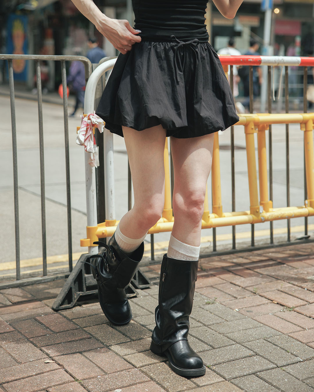 Balloon-shaped shorts skirt with ribbon ties, available in three colors.【04130335】in stock+pre-order