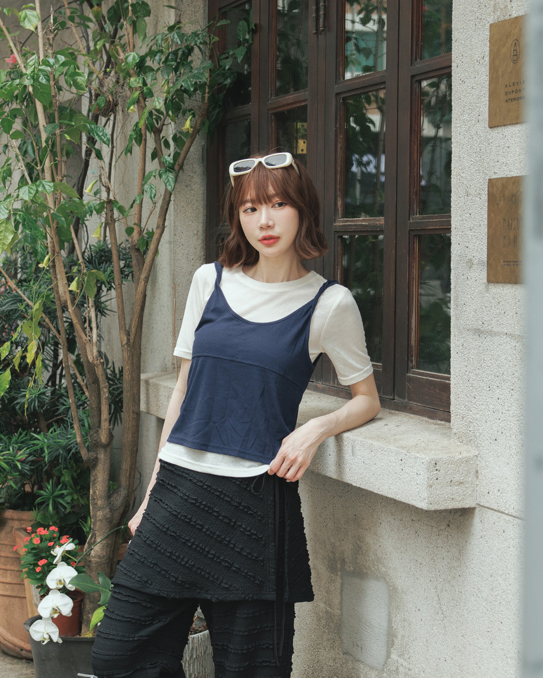 Two-piece top with knotted vest design, available in four colors.【01140090】in stock+pre-order