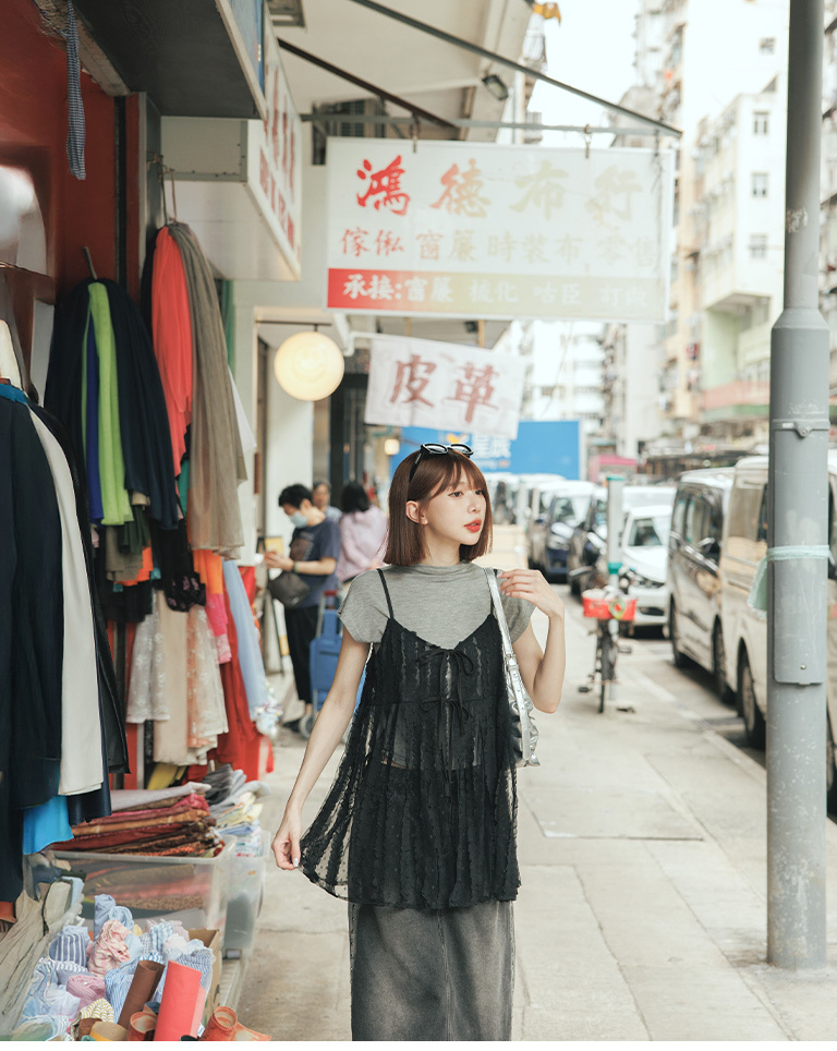Jacquard sheer strappy spaghetti strap cover-up vest, available in two colors.【01099681】in stock+pre-order
