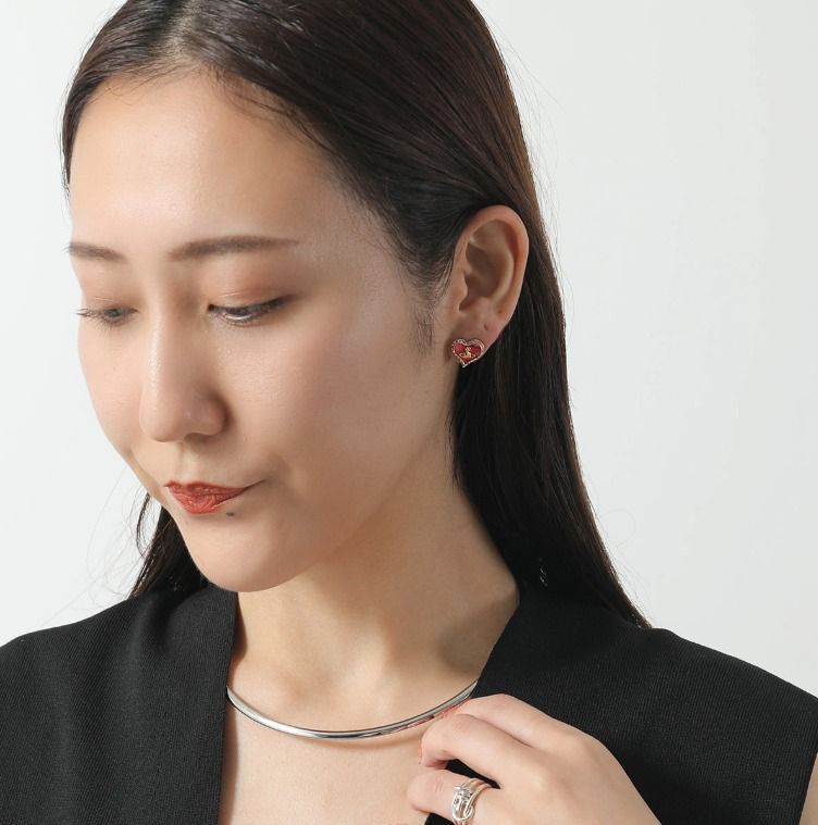 LYS02311 Vivienne Westwood 琉璃心形耳環