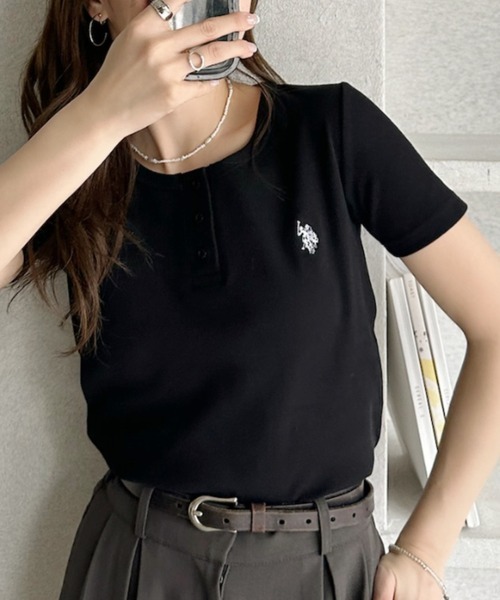 日本🇯🇵連線 U.S. POLO ASSN. x Ada. 圓弧下擺亨利領短袖T恤 刺繡 短袖 簡約 休閒 3色(任買兩件711免運)/預購
